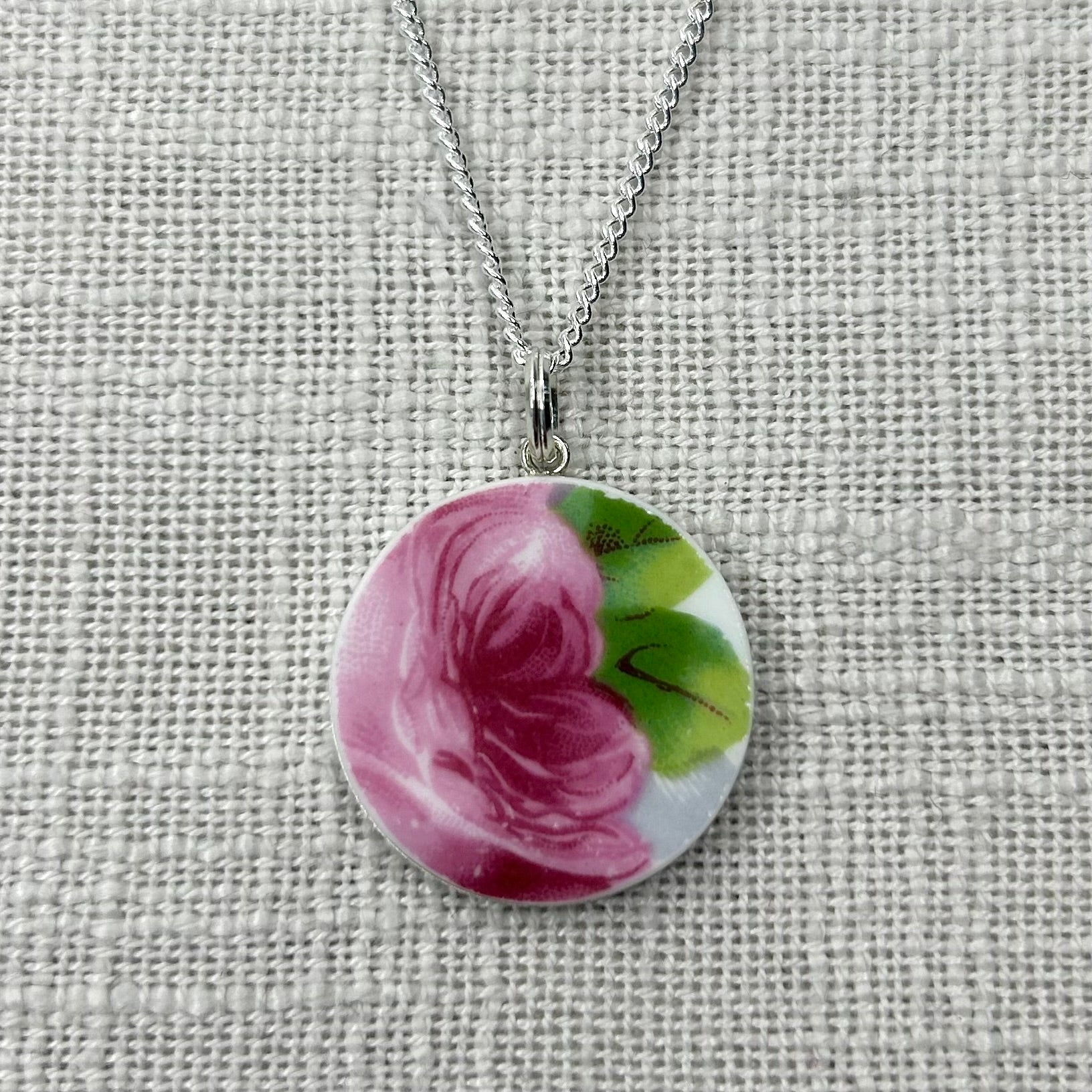 1939 Royal Albert ‘Old English Rose’ Sterling Silver Pendant Necklace
