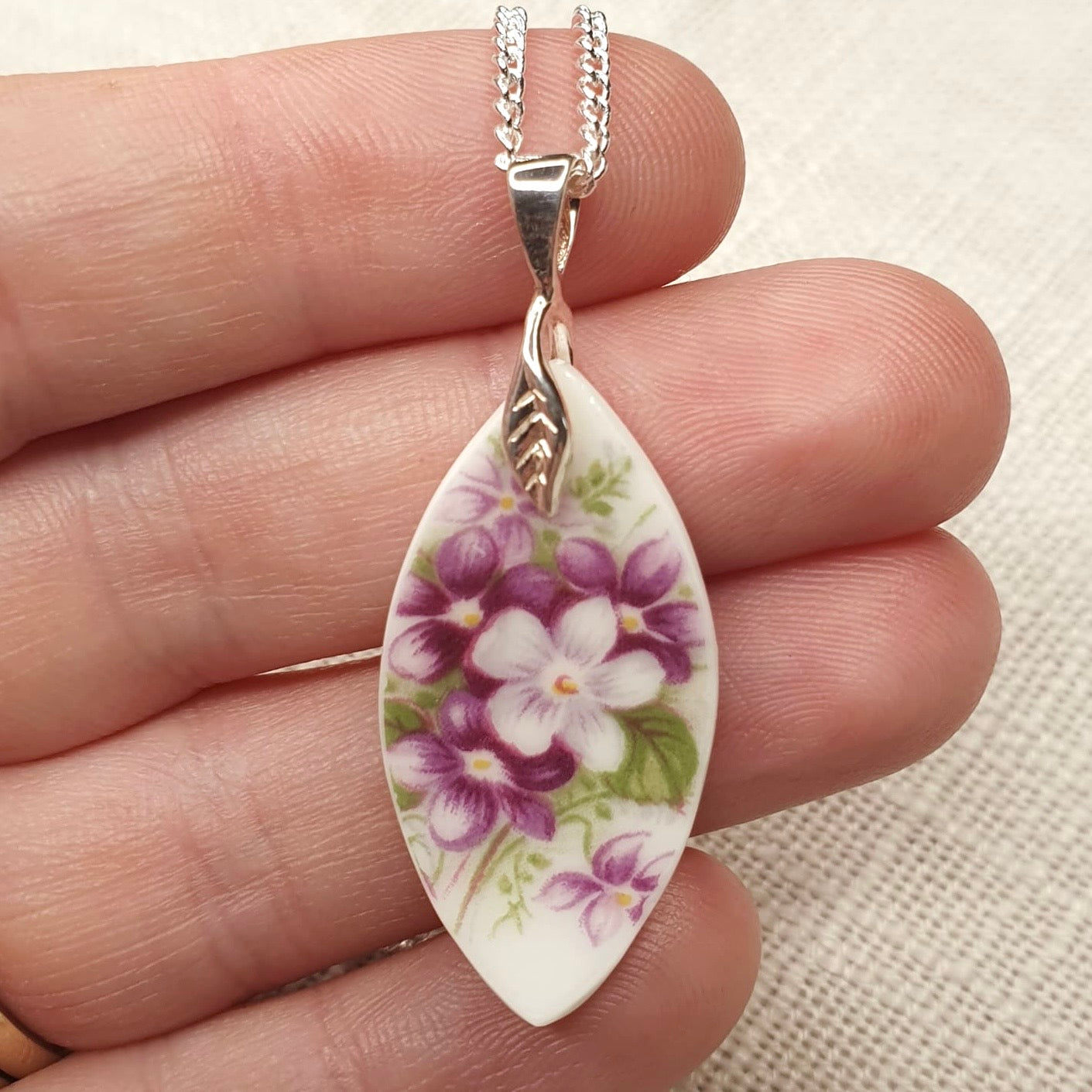 1966 Sterling Silver Royal Albert ‘Sweet Violets’ Pendant Necklace