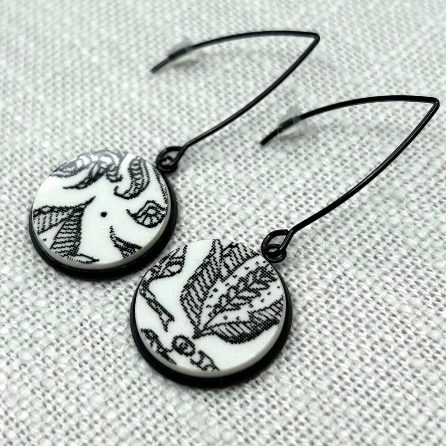 1970’s Kashmir China Hooks Dangly Earrings B