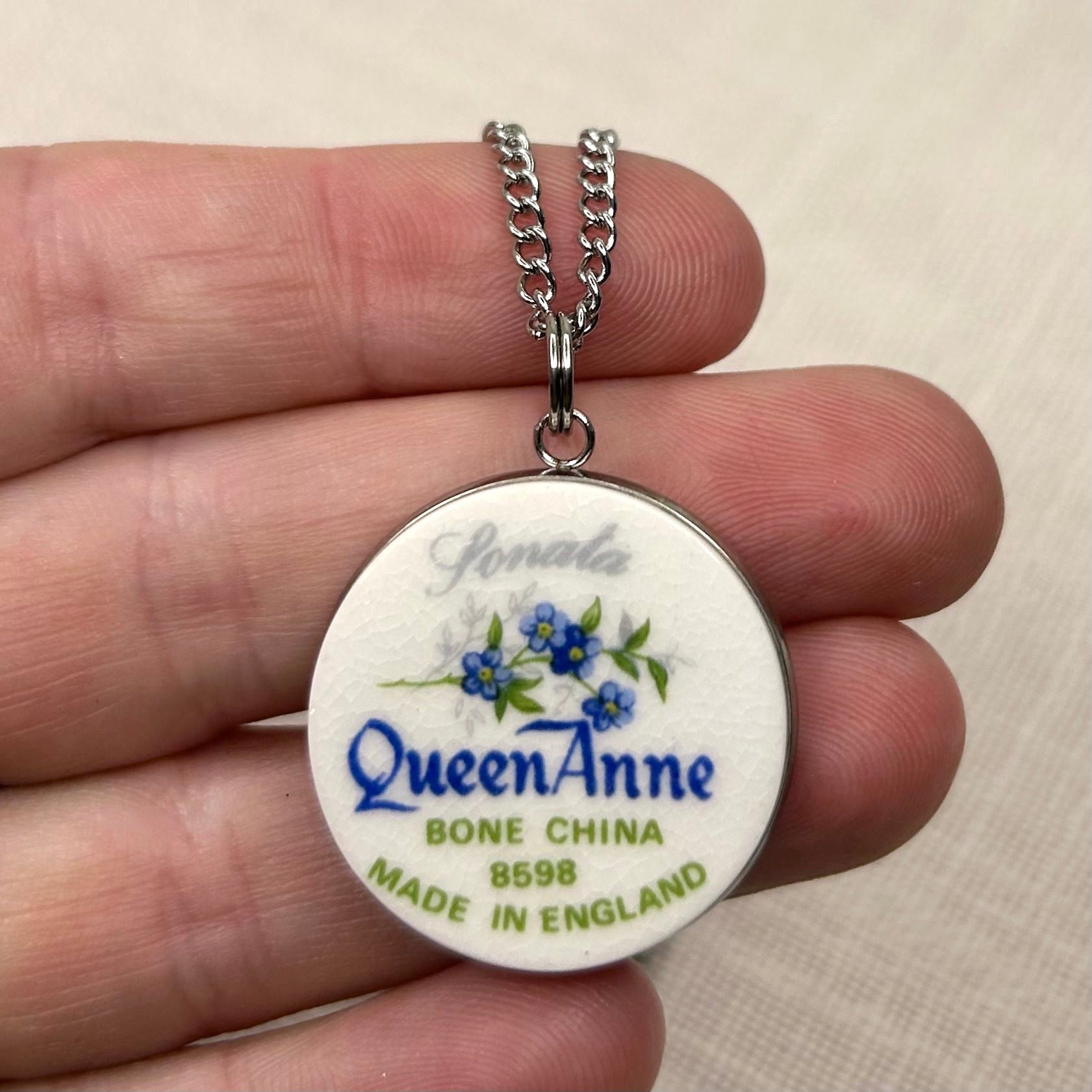 1950s Queen Anne Sonata Backstamp Pendant Necklace Silver