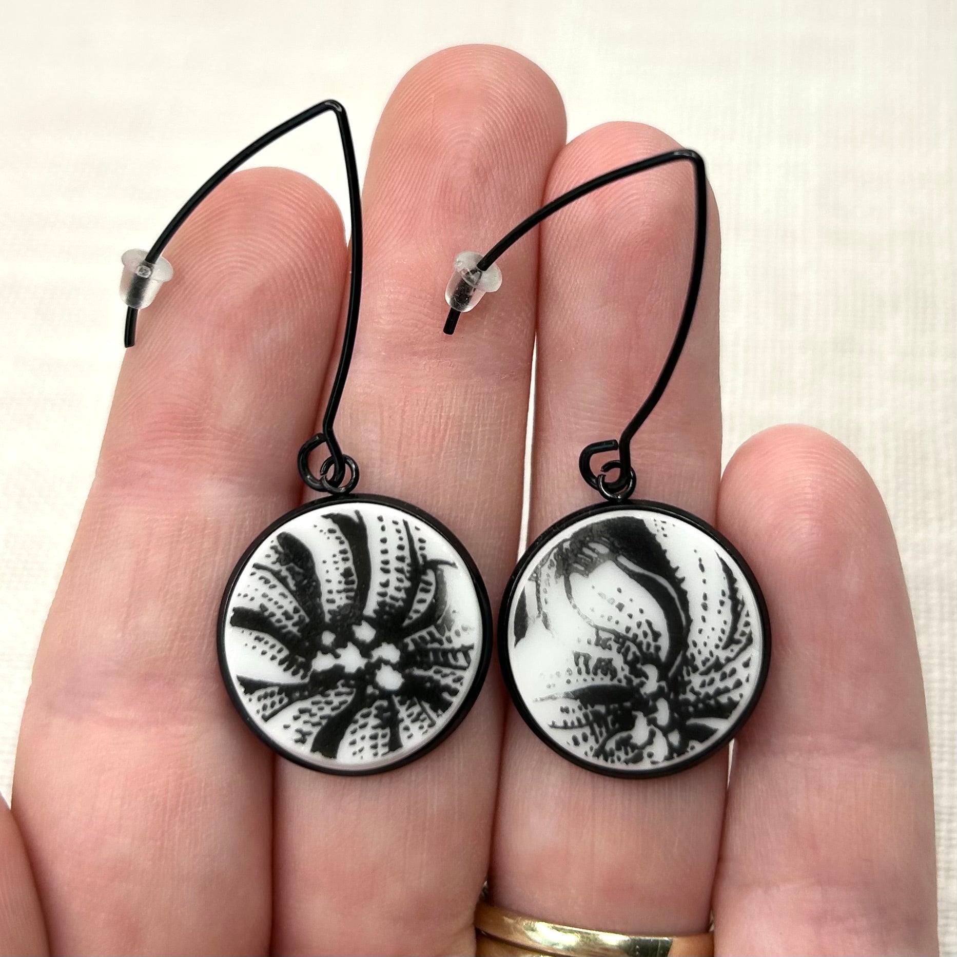 1960’s Westminster China Hooks Dangly Earrings B