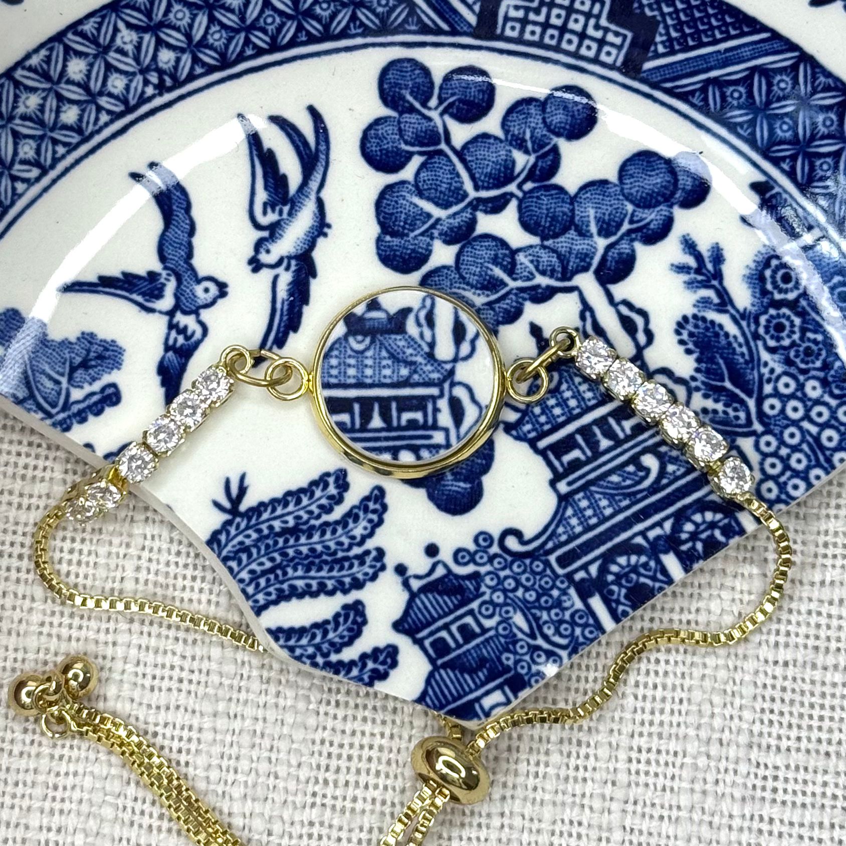 1960’s Churchill ‘Blue Willow’ Adjustable Bracelet Y