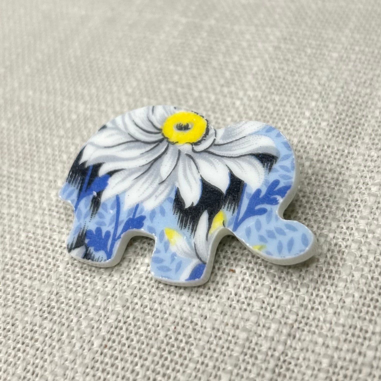 1950’s Shelley Elephant Brooch M