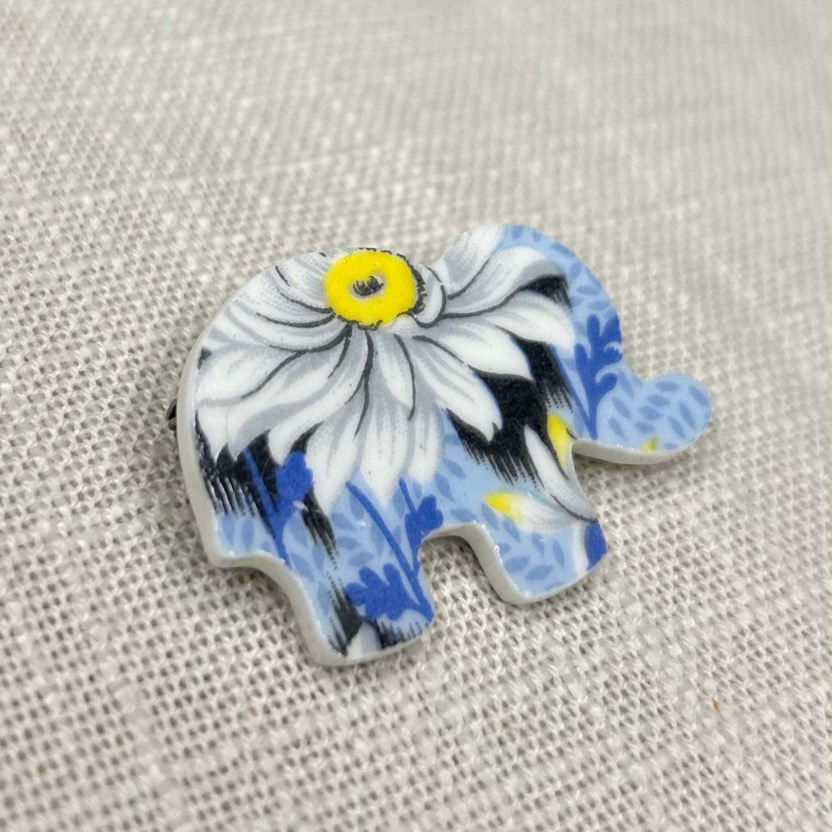 1950’s Shelley Elephant Brooch M