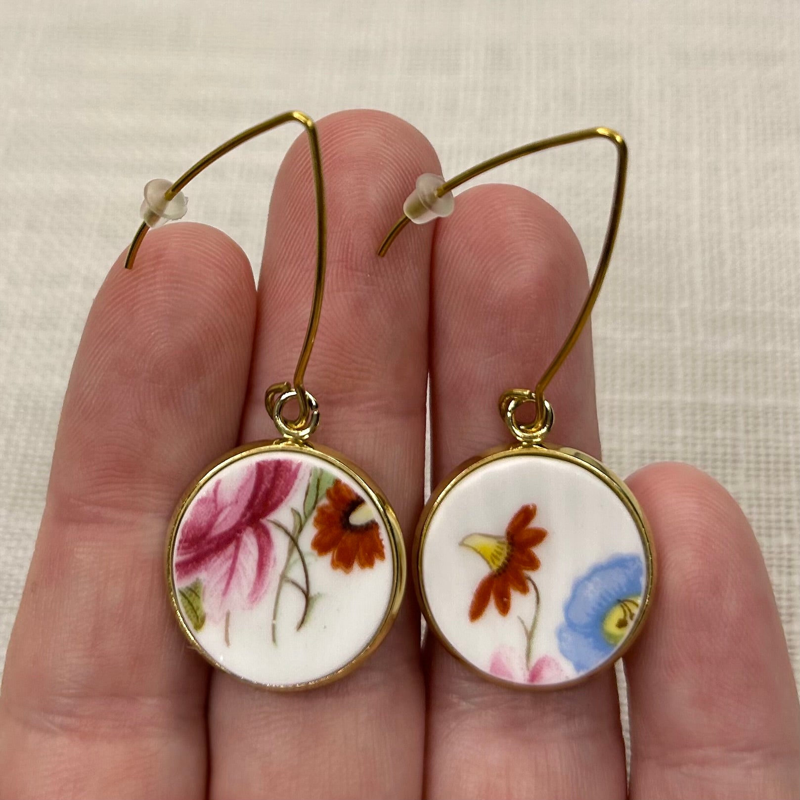 1950’s Shelley Hooks Dangly Earrings Y