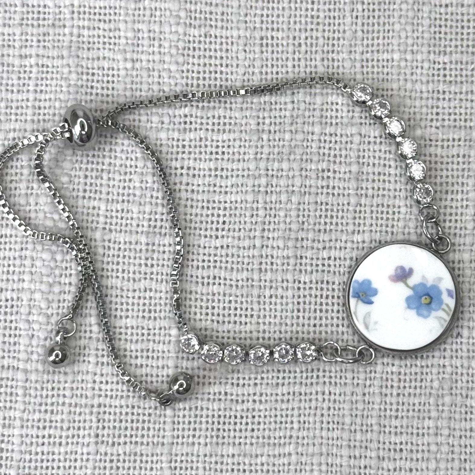 1965 Royal Albert ‘Memory Lane’ Adjustable Bracelet P