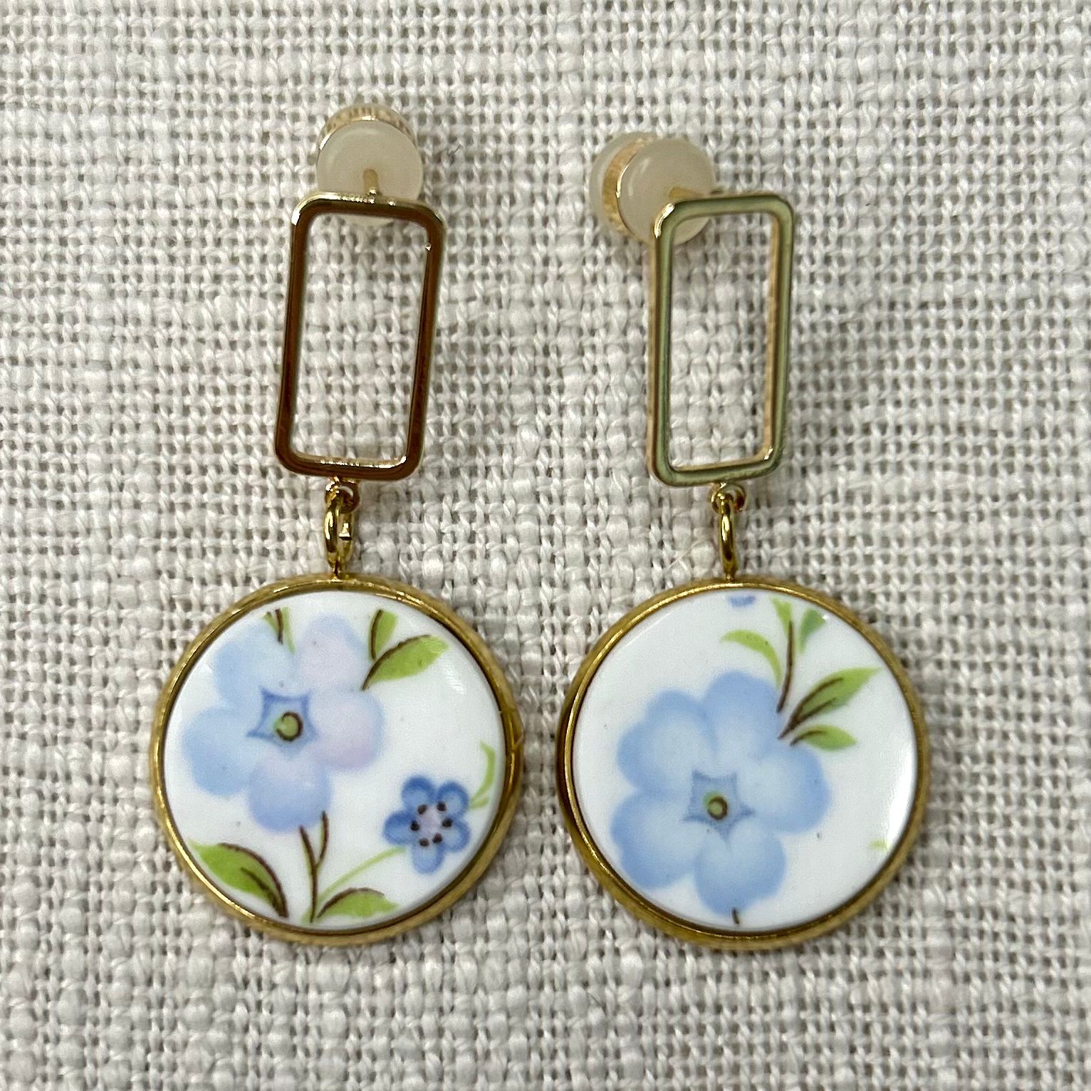 1950’s Staffordshire ‘Rock Garden’ Stud Dangly Earrings YM