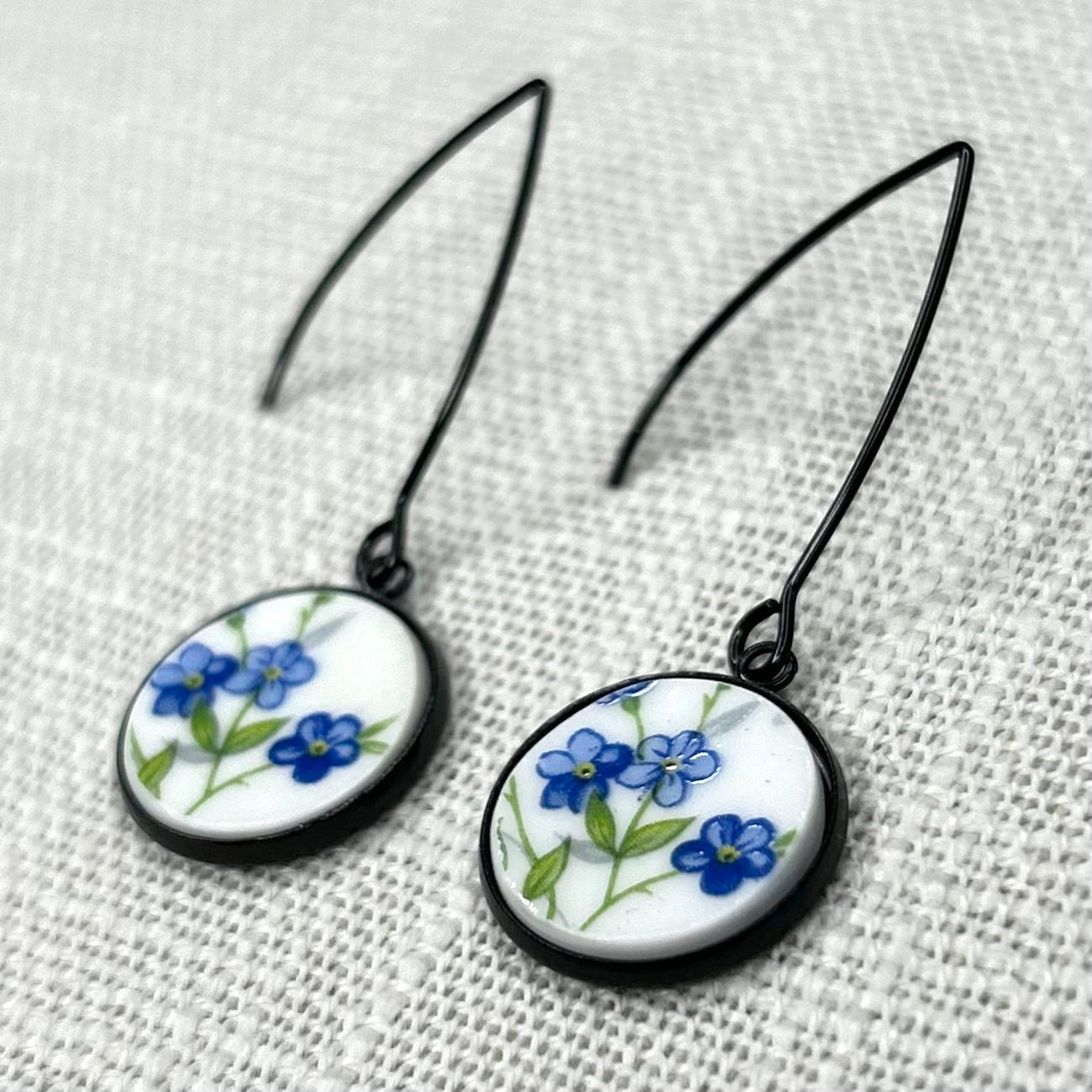 1950’s Queen Anne ‘Sonata’ Hooks Dangly Earrings BM