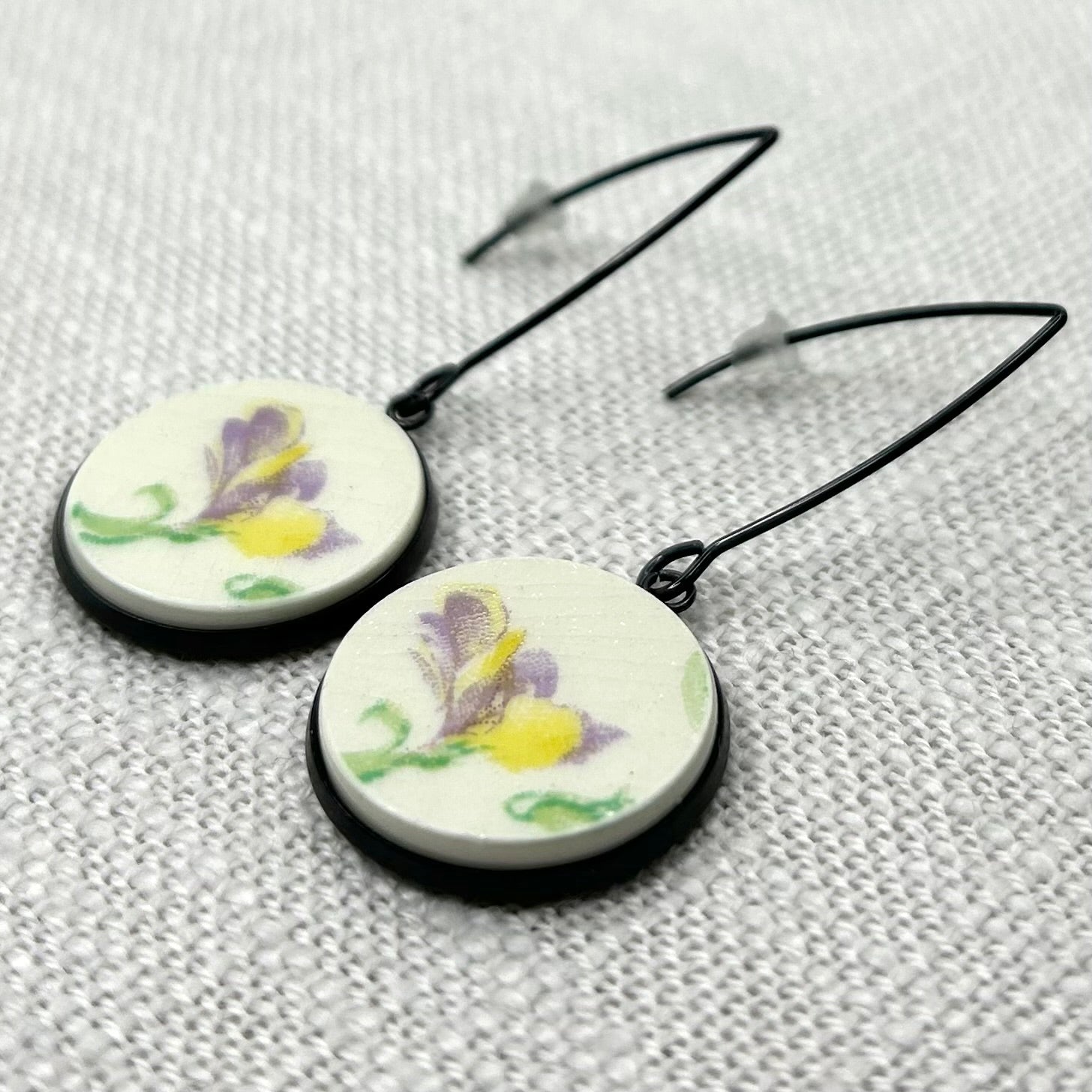 1937 Royal Doulton ‘Wild Pansy’ Hooks Dangly Earrings B