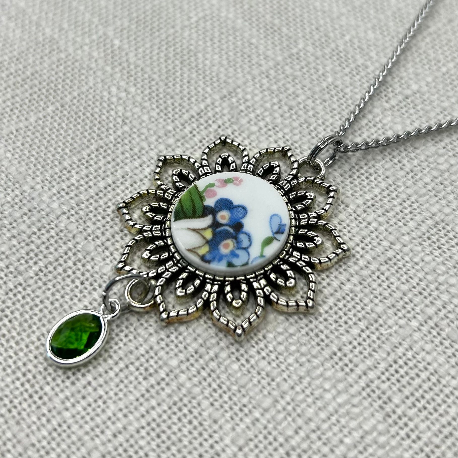 1960’s Duchess ‘Forget me not’ Pendant Necklace
