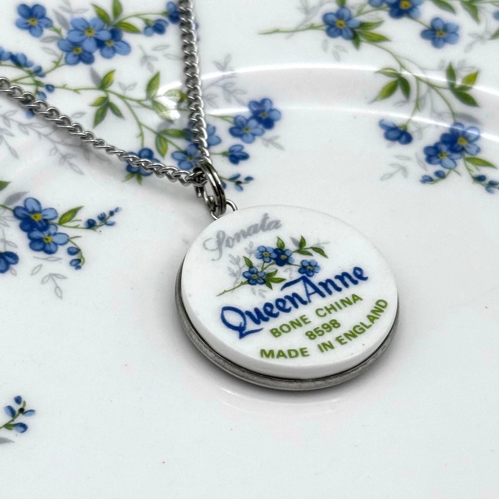 1950s Queen Anne Sonata Backstamp Pendant Necklace Silver