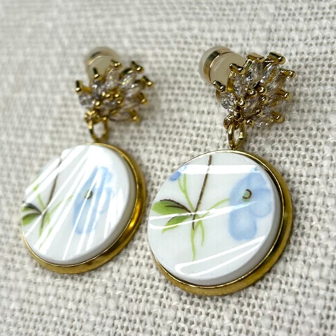 1950’s Staffordshire ‘Rock Garden’ CZ Stud Dangly Earrings YM