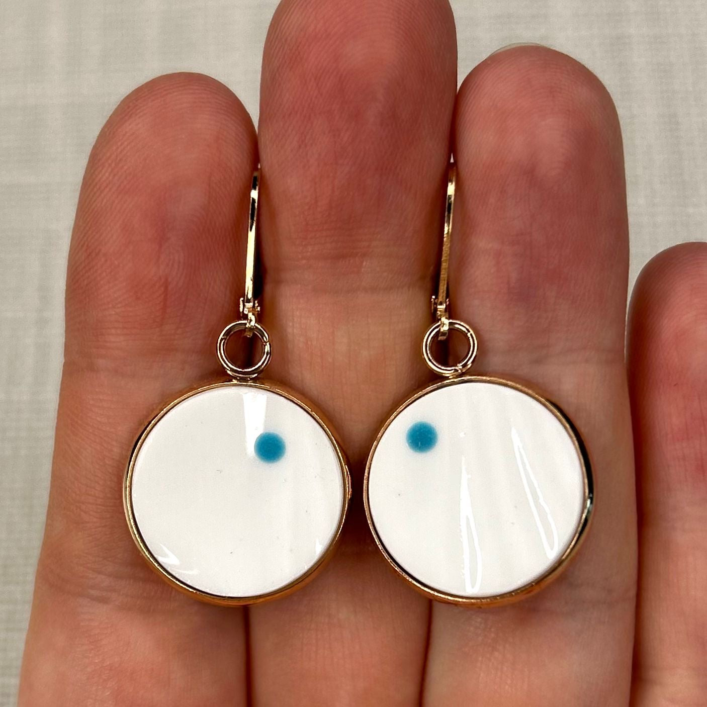 1938-66 Shelley ‘Polka Dot’ Leverback Dangly Earrings RM