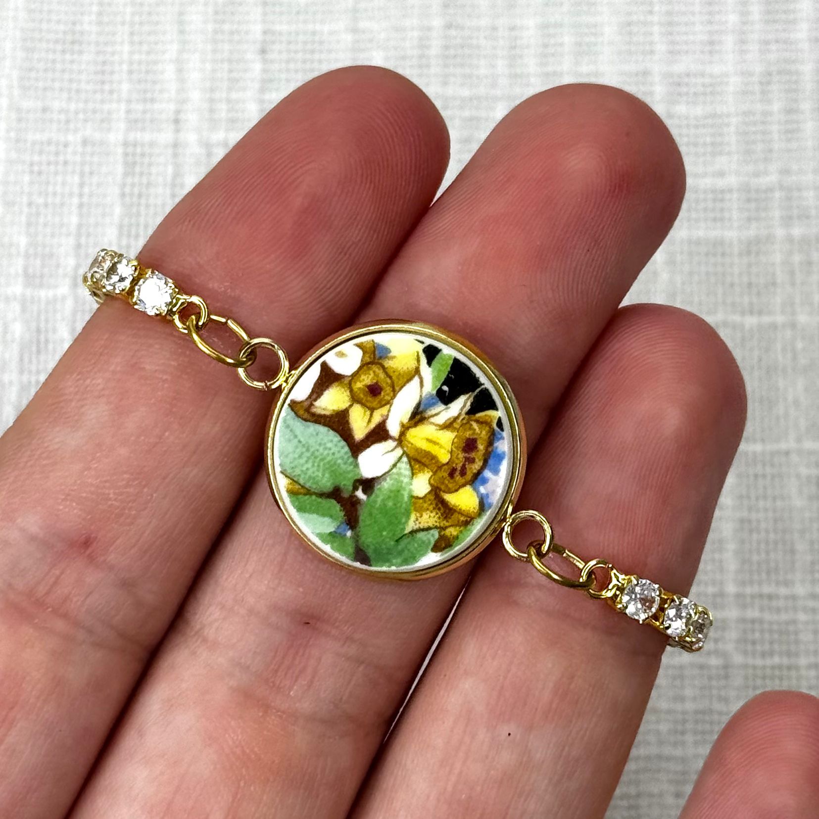 1930’s Royal Winton ‘Hazel’ Adjustable Bracelet Y