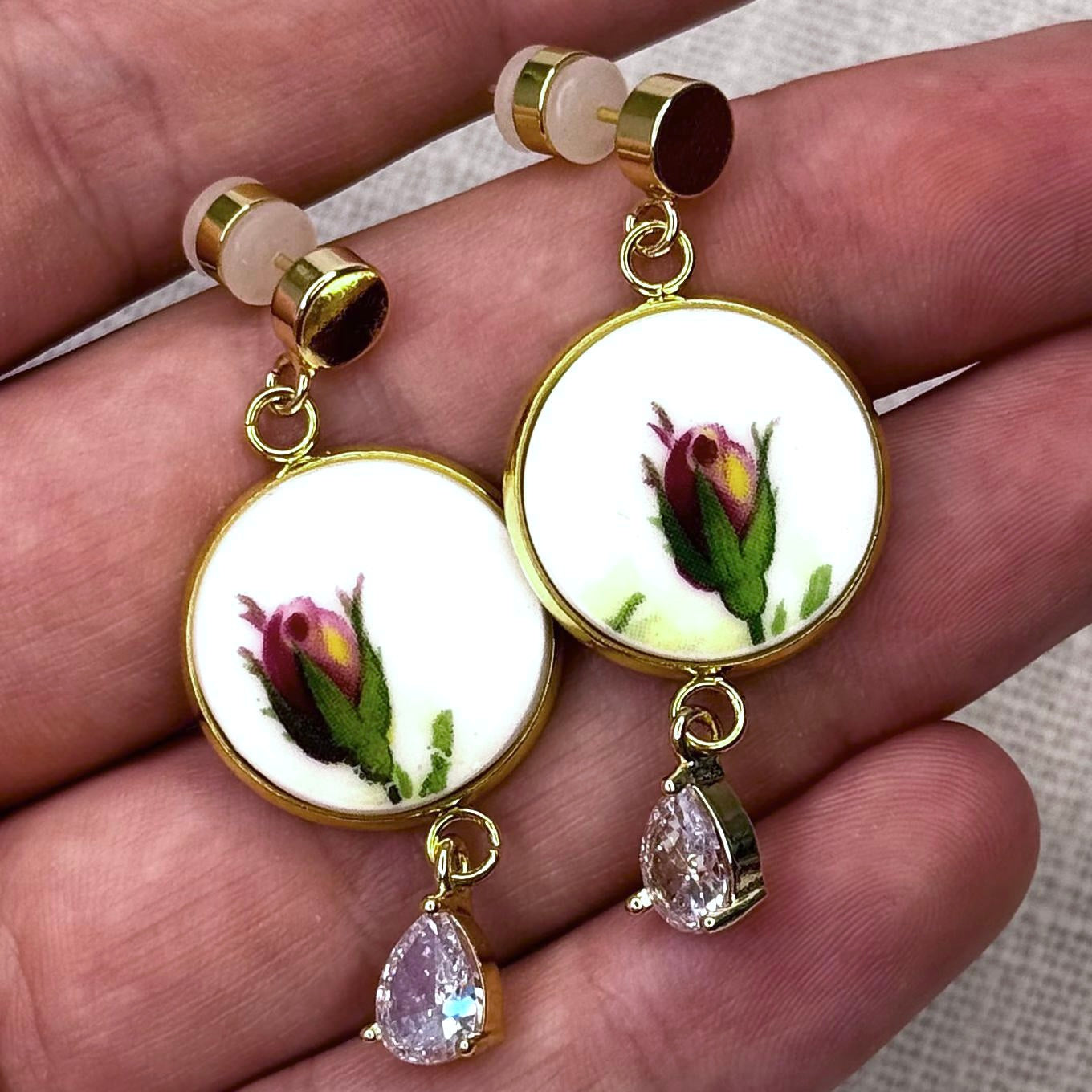 1962 Royal Albert ‘Old Country Roses’ Stud Dangly Earrings YG Clear Tear Drop Charm M