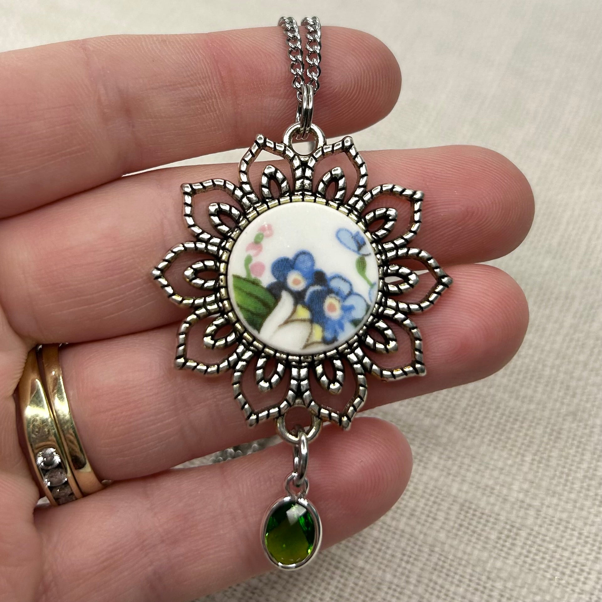 1960’s Duchess ‘Forget me not’ Pendant Necklace