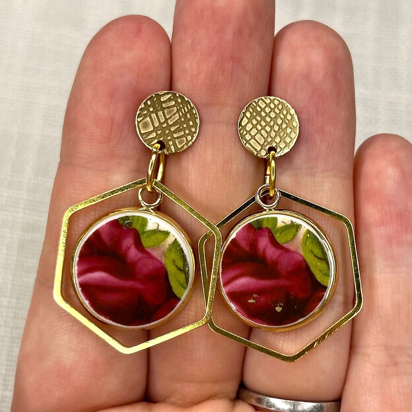 1962 Royal Albert ‘Old Country Roses’ Stud Dangly Earrings YM