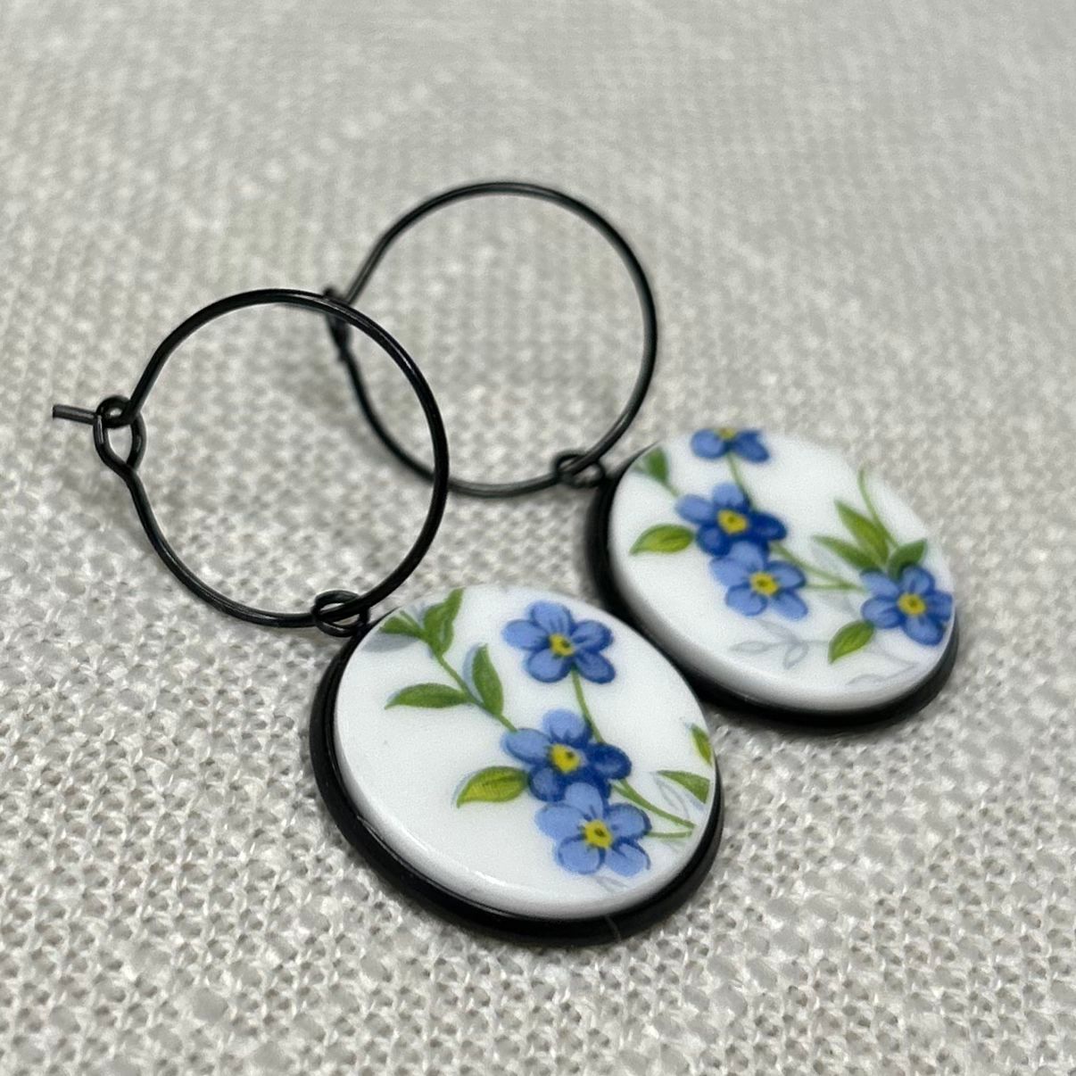 1950’s Queen Anne ‘Sonata’ Hoops Dangly Earrings BM