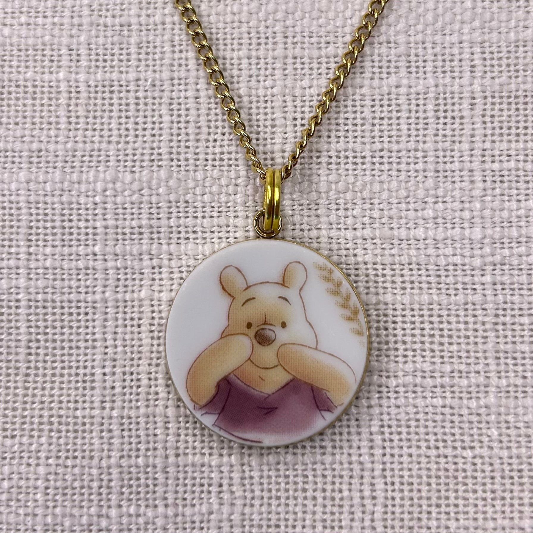 2000’s Winnie The Pooh Pendant Necklace Y