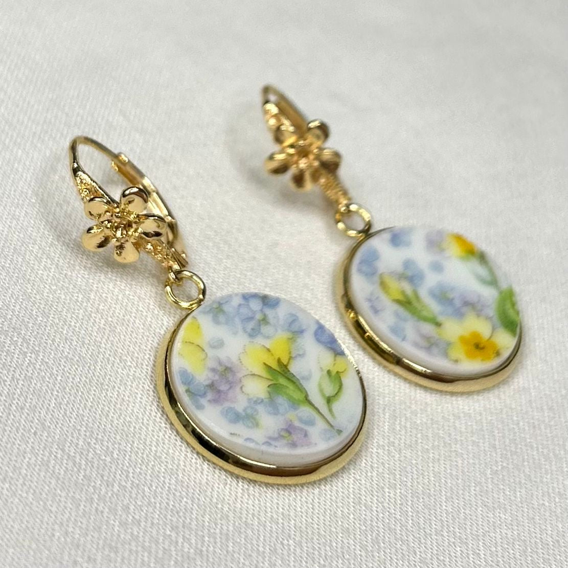1925-45 Shelley ‘Primrose Chintz’ Leverback Dangly Earrings YM