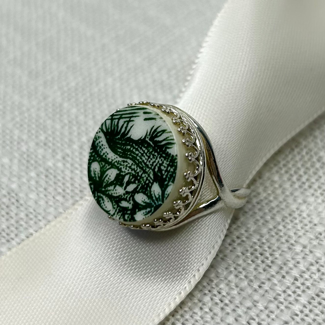 1960’s Sterling Silver Made in England Ironstone Adjustable Ring SS