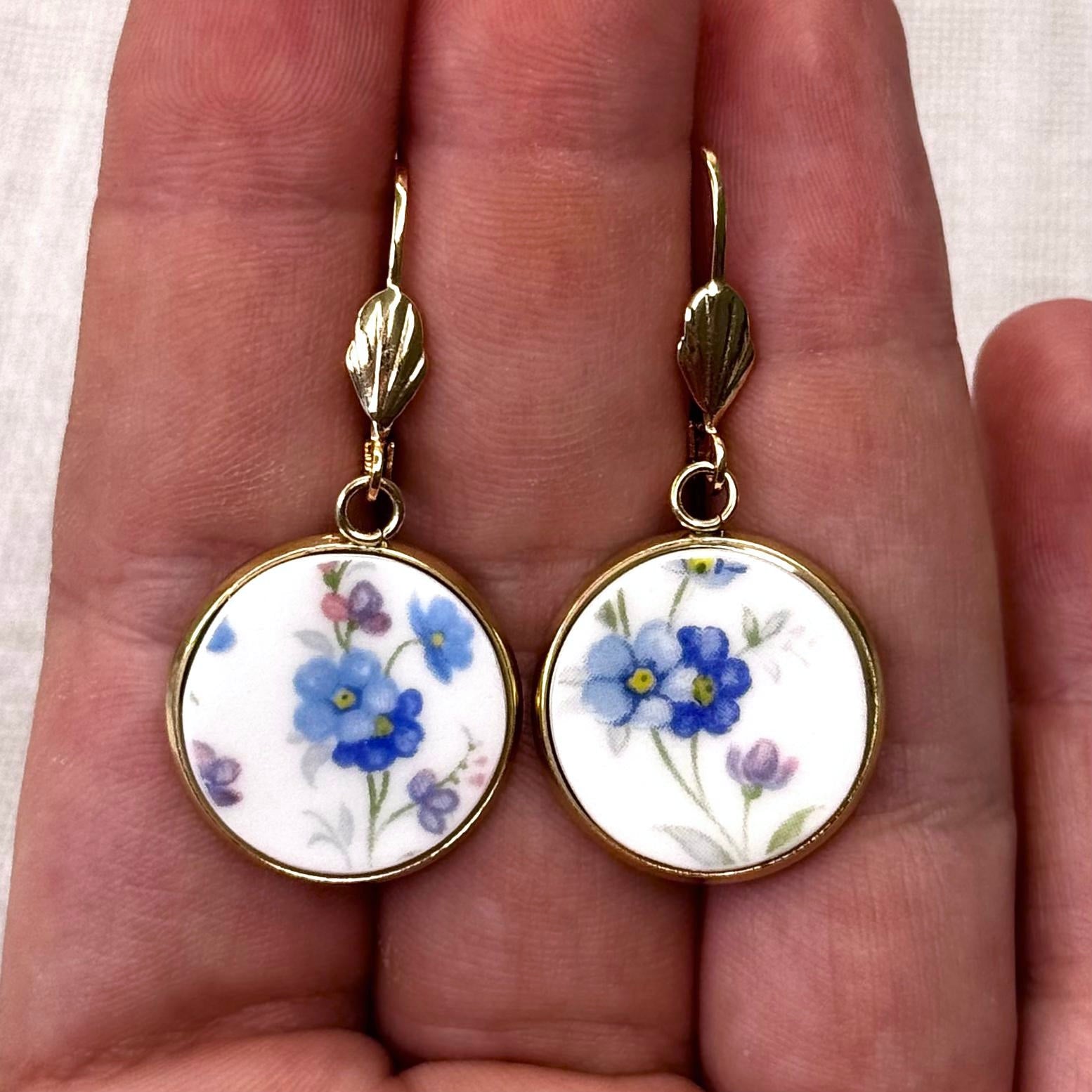 1965 Royal Albert ‘Memory Lane’ Leverback Dangly Earrings YM