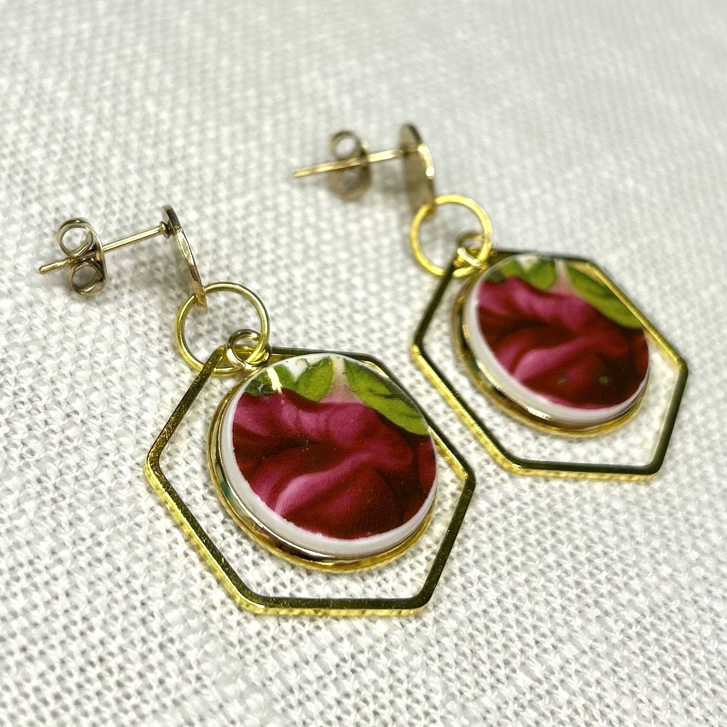 1962 Royal Albert ‘Old Country Roses’ Stud Dangly Earrings YM