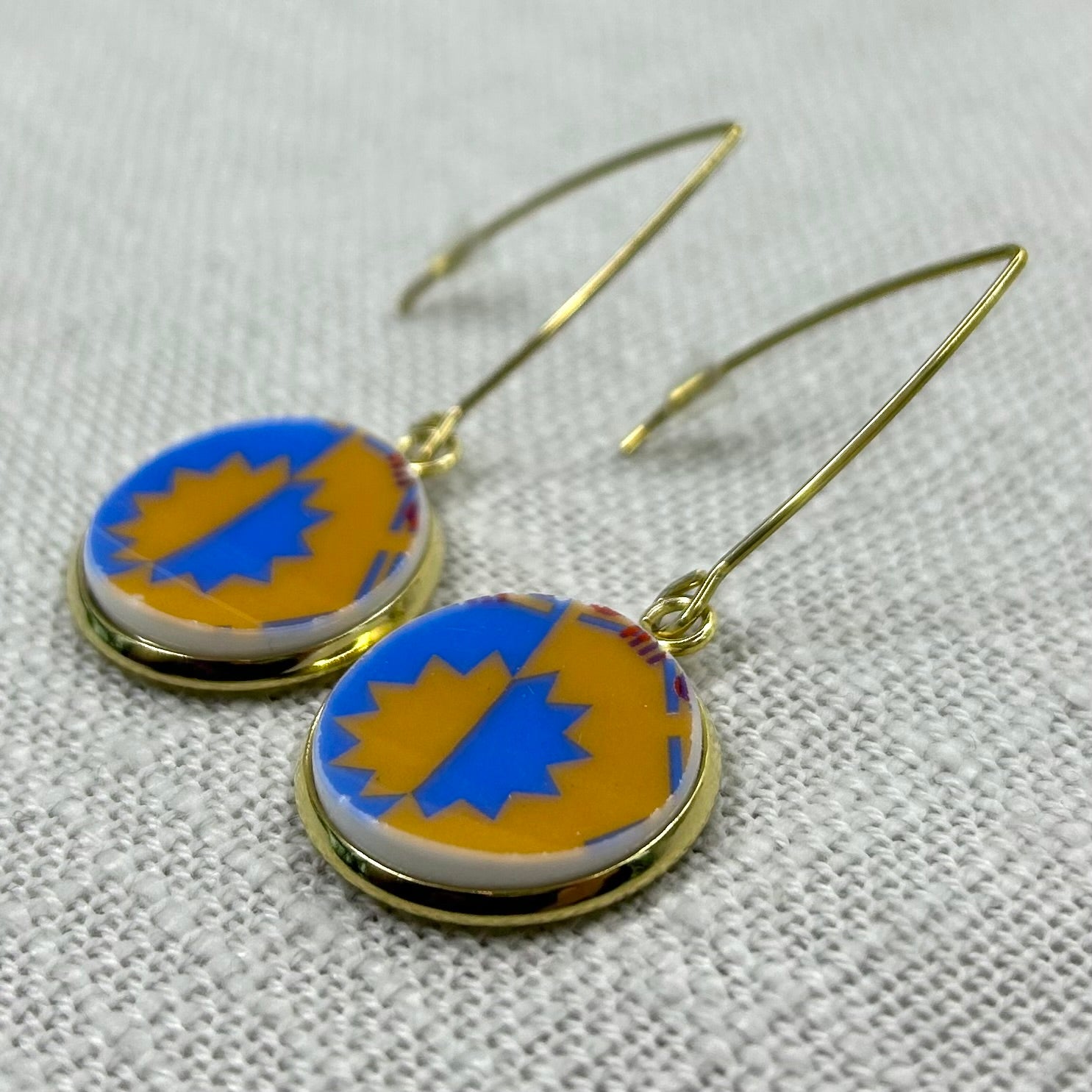 2000’s T2 Hooks Dangly Earrings Y