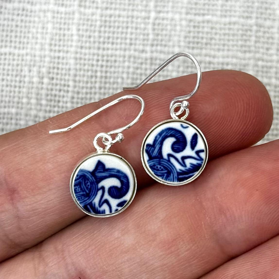 1960’s Sterling Silver Churchill ‘Blue Willow’ Dangly Earrings