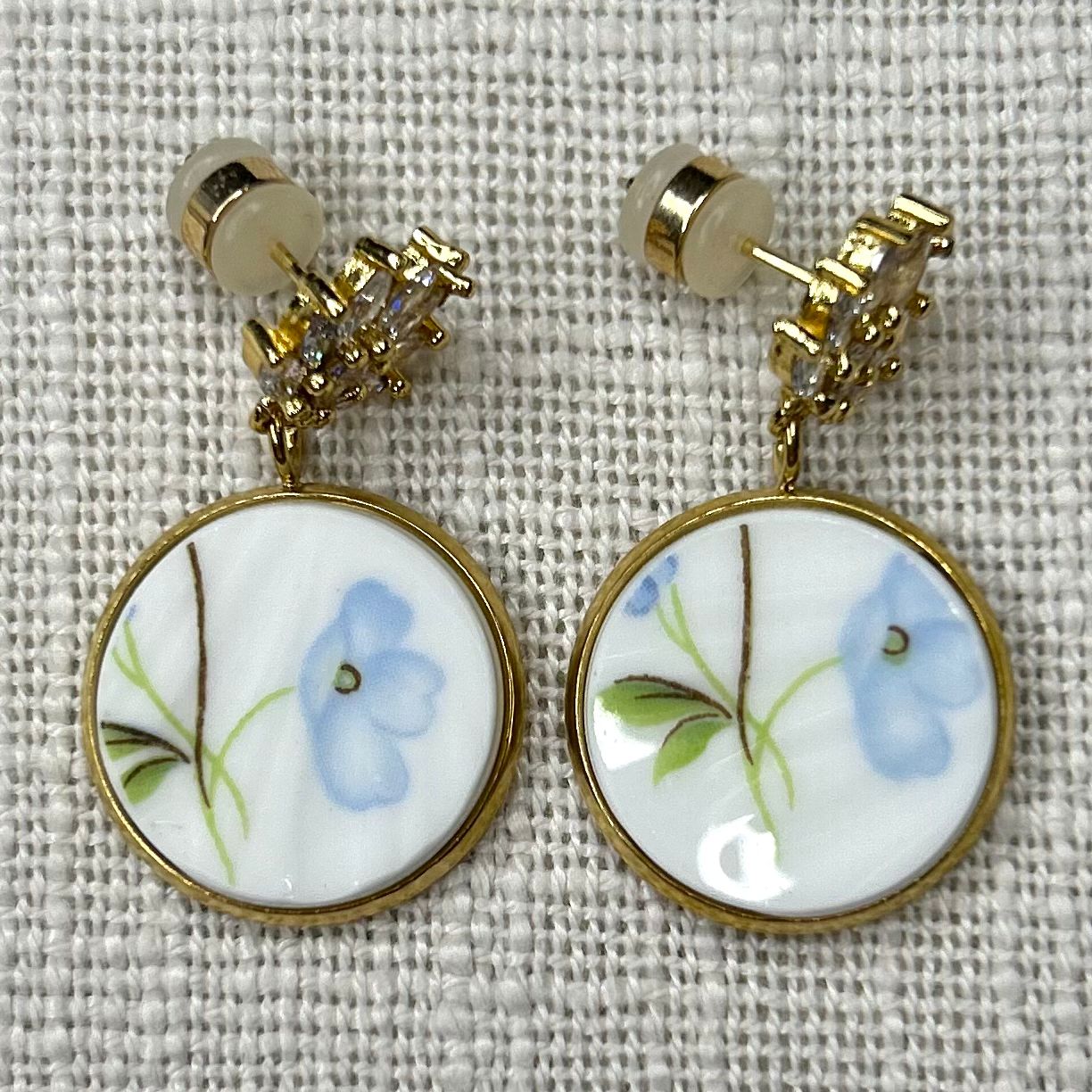 1950’s Staffordshire ‘Rock Garden’ CZ Stud Dangly Earrings YM