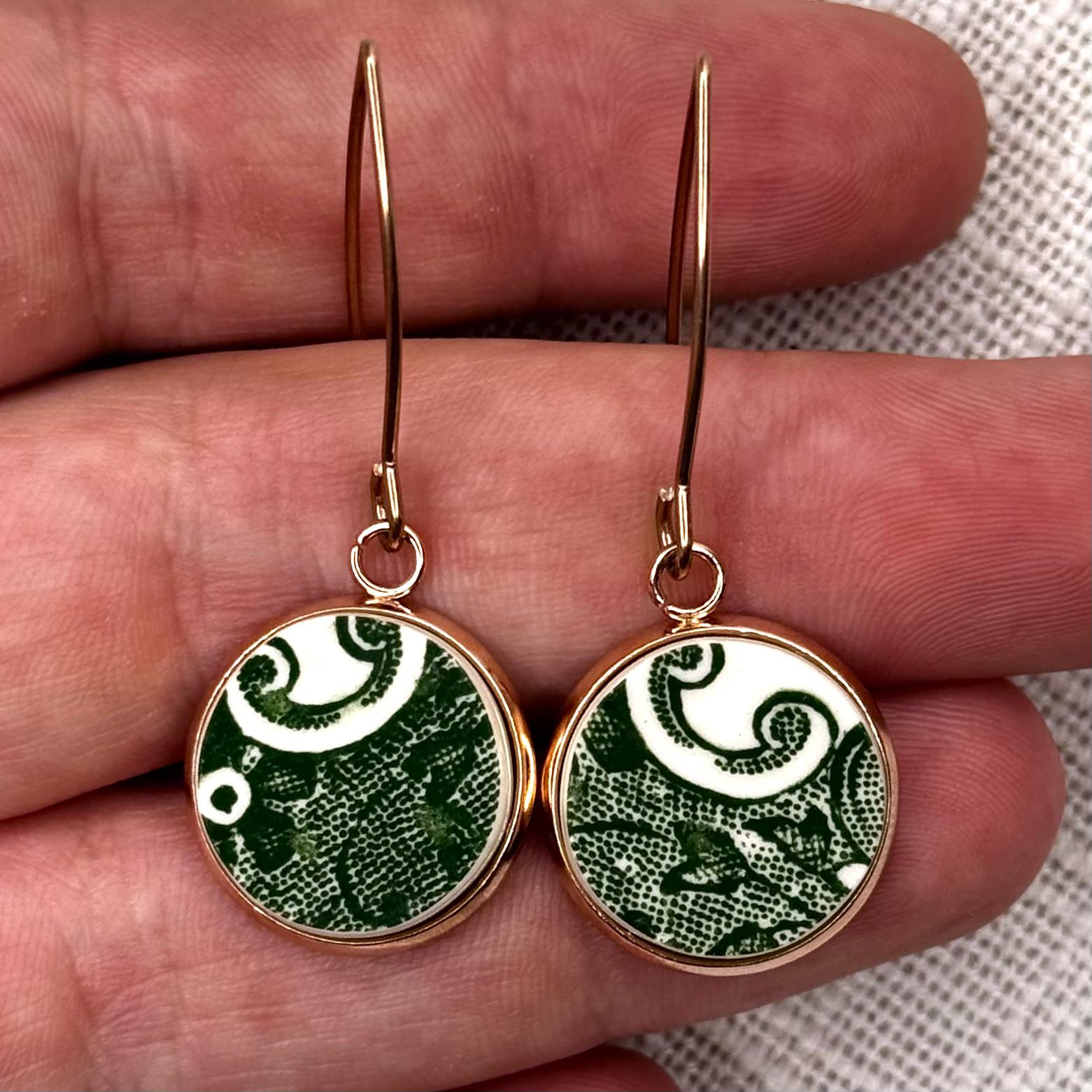 1960’s English Ironstone Hooks Dangly Earrings R