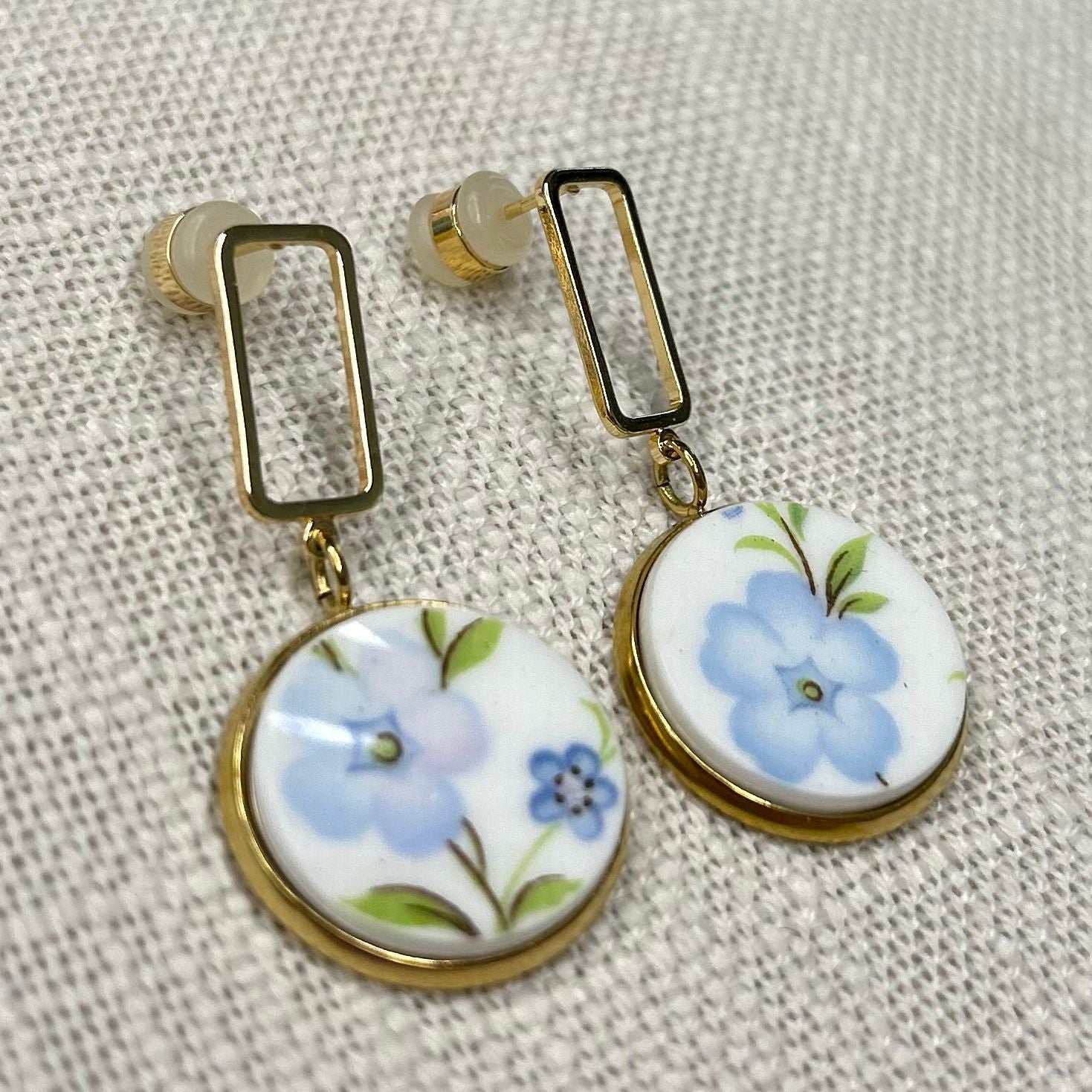 1950’s Staffordshire ‘Rock Garden’ Stud Dangly Earrings YM