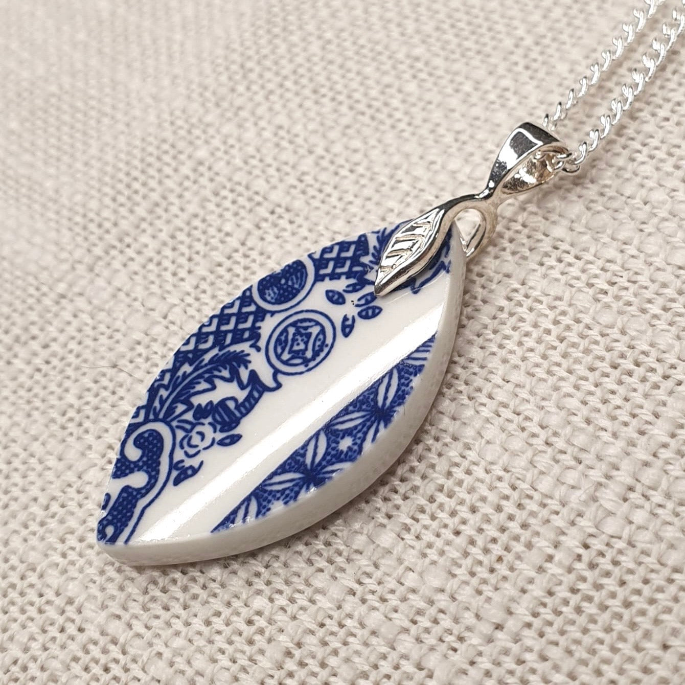 1990’s Sterling Silver Johnson Bros ‘Blue Willow’ Pendant Necklace