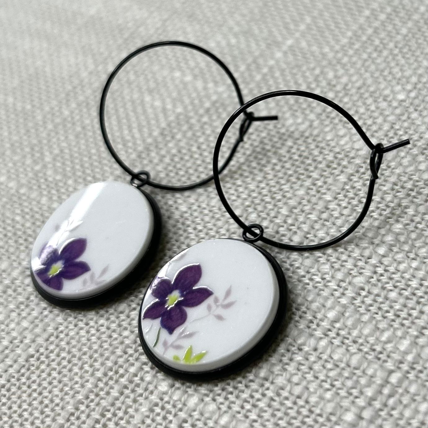 1950’s Queen Anne Hoops Dangly Earrings BM