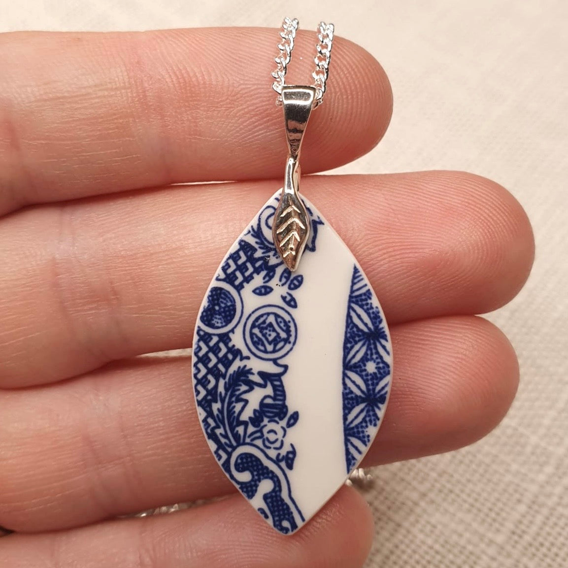 1990’s Sterling Silver Johnson Bros ‘Blue Willow’ Pendant Necklace