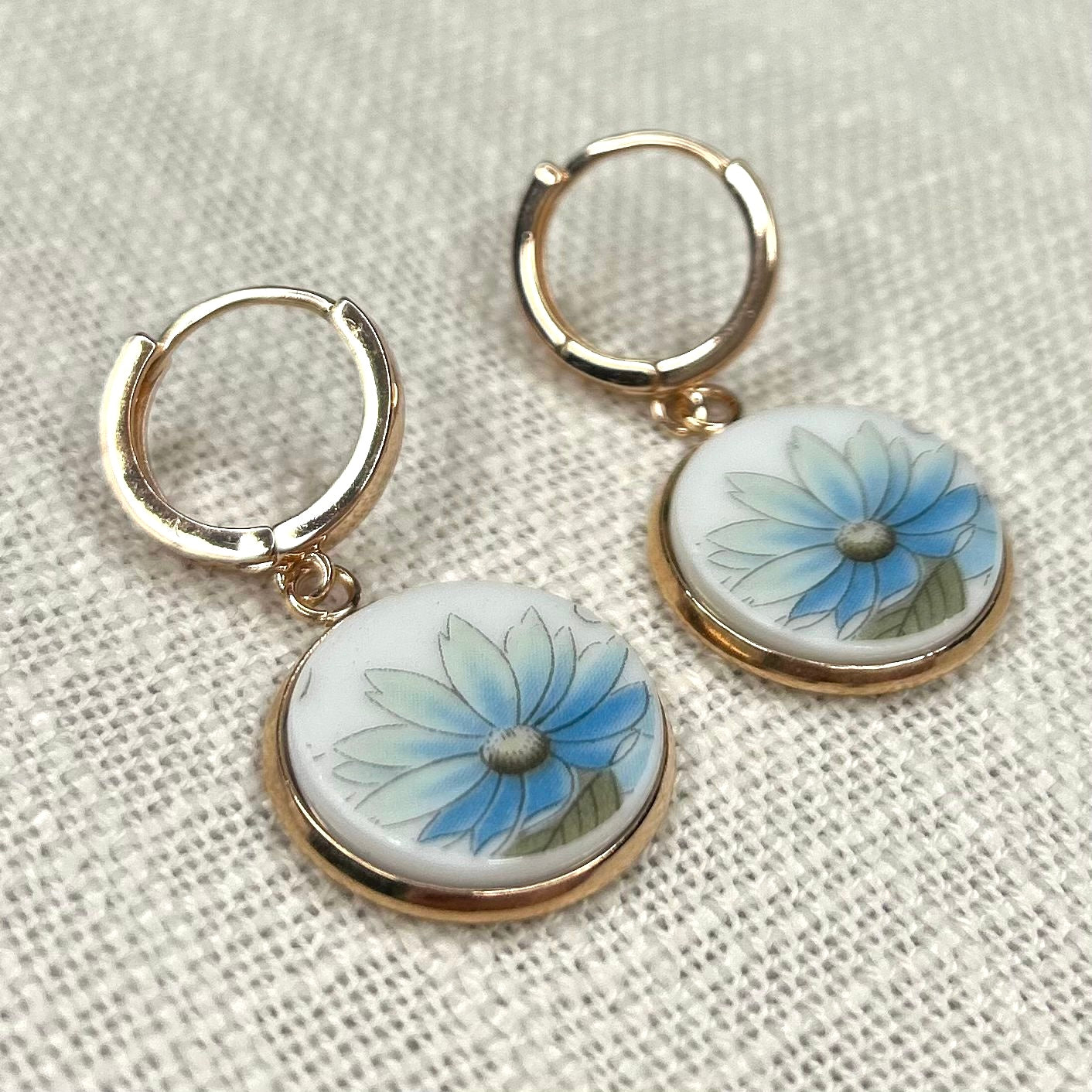 Noritake Huggies Dangly Earrings RM