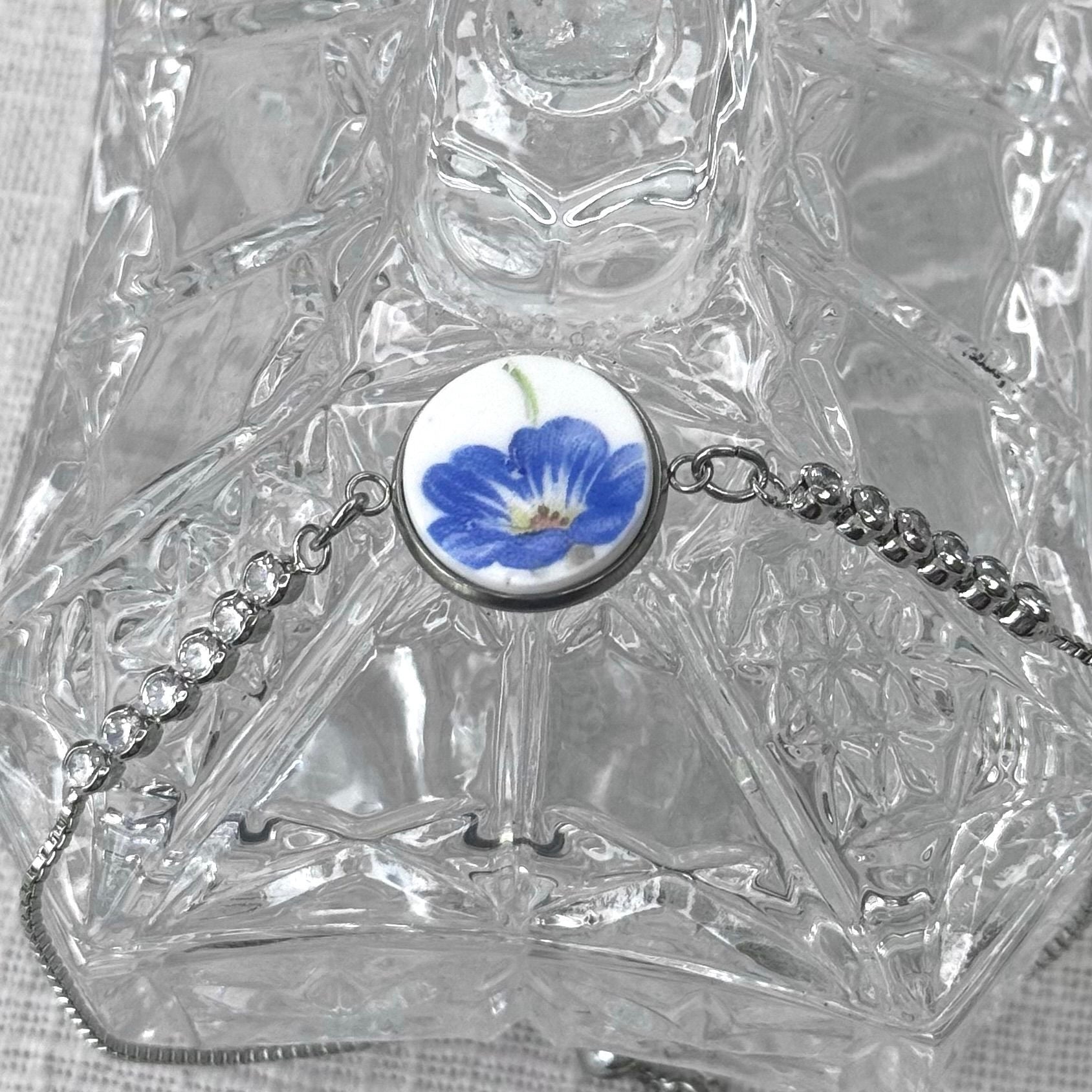 1950’s Queen Anne Adjustable Bracelet P