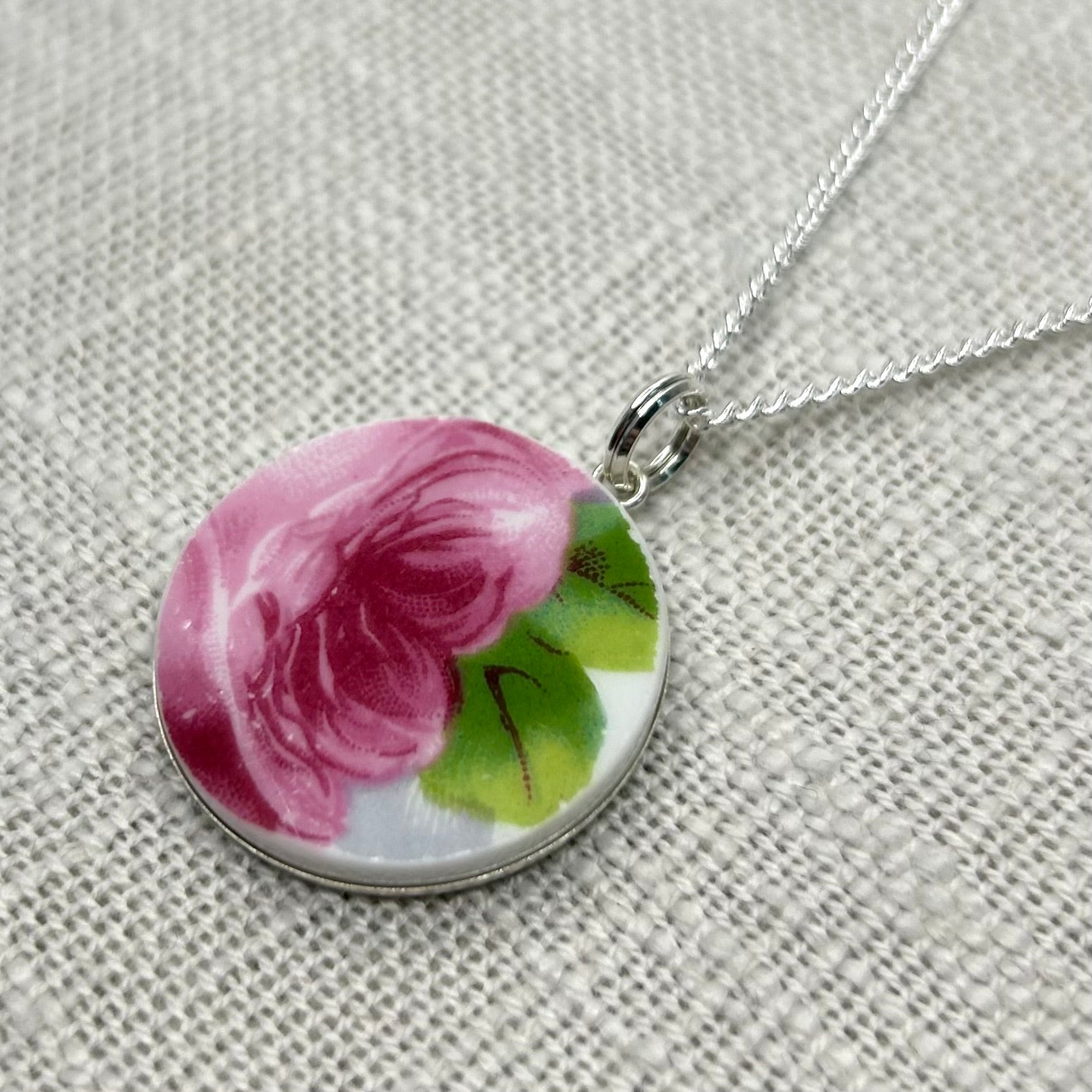 1939 Royal Albert ‘Old English Rose’ Sterling Silver Pendant Necklace