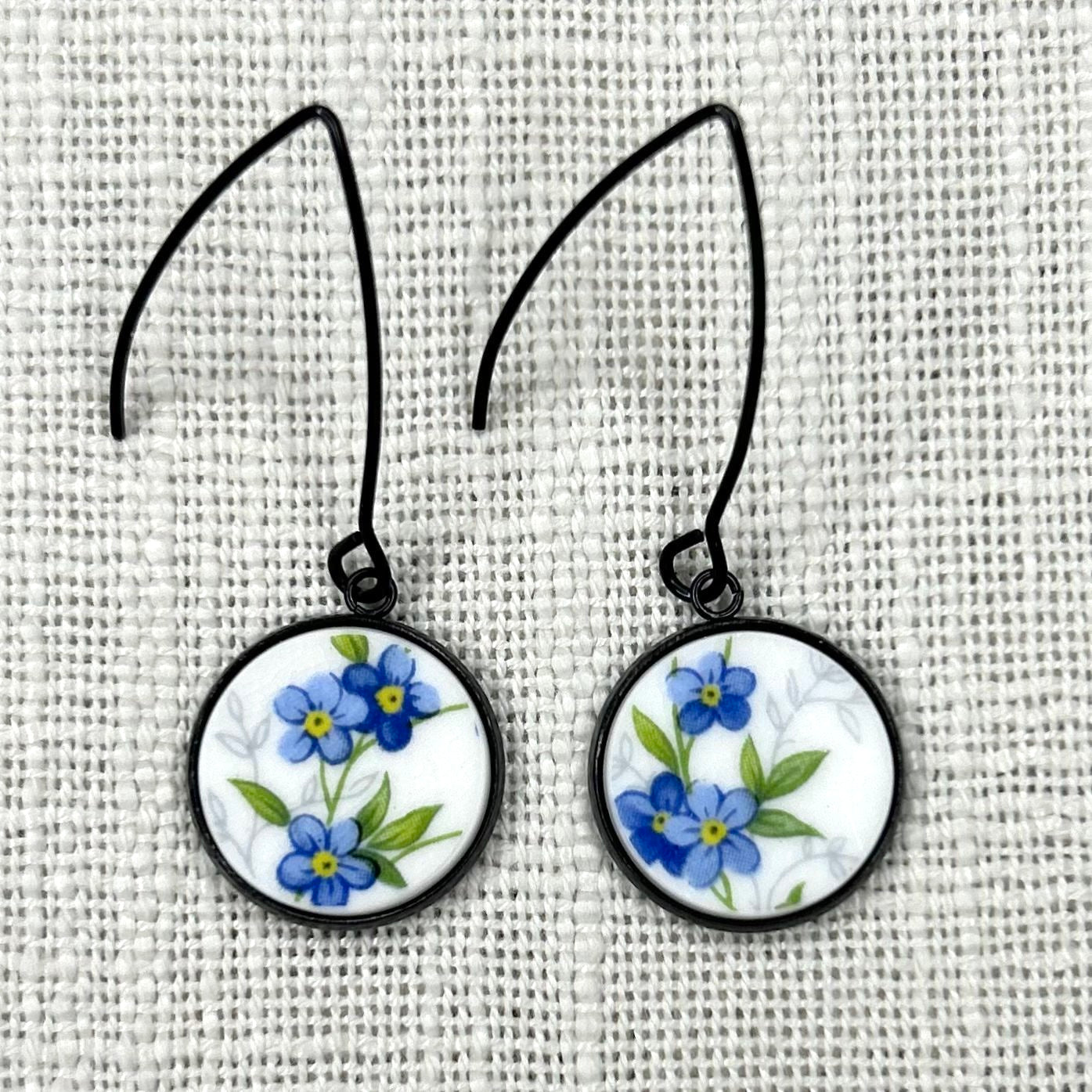 1950’s Queen Anne ‘Sonata’ Hooks Dangly Earrings BM
