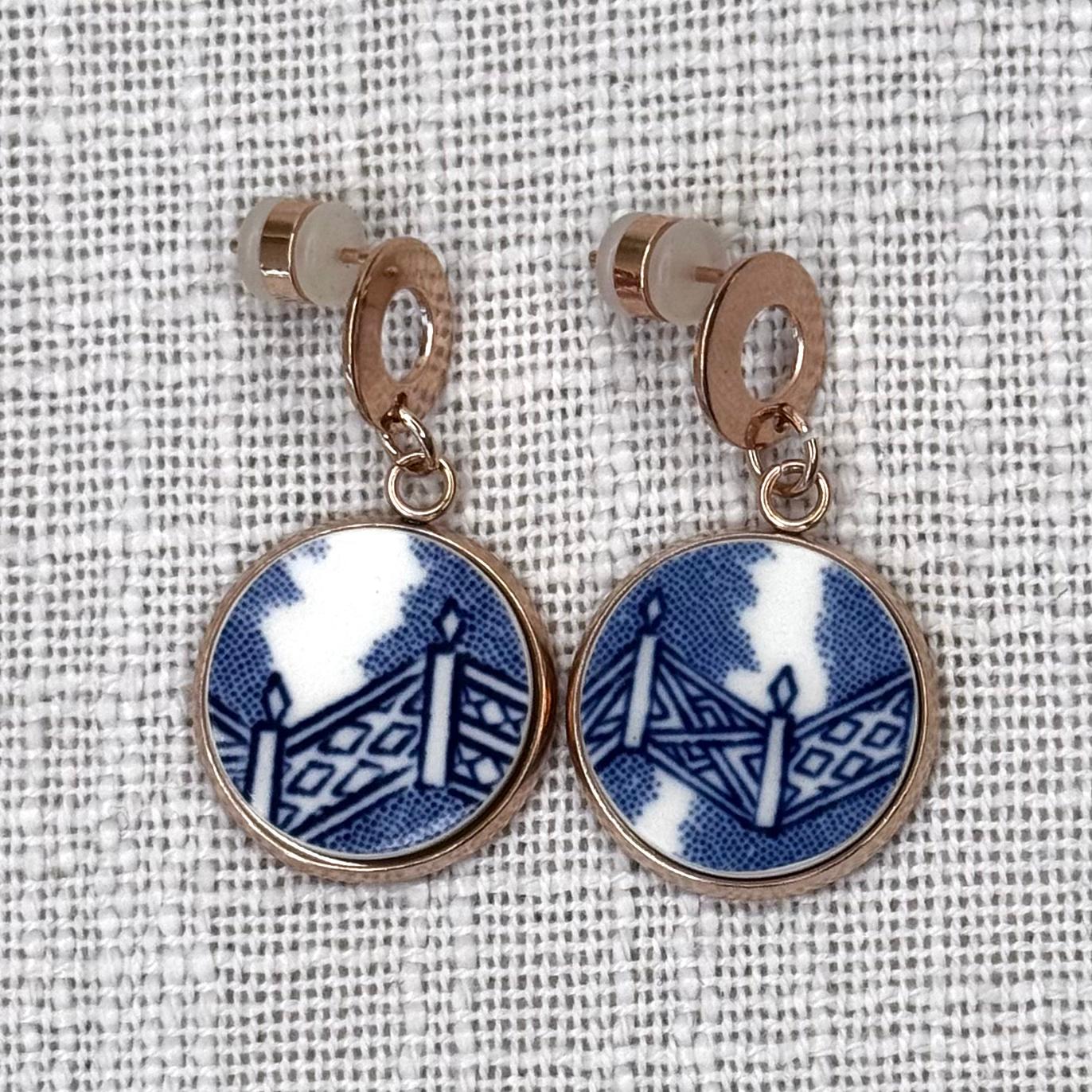 1960’s Churchill ‘Blue Willow’ Stud Dangly Earrings R