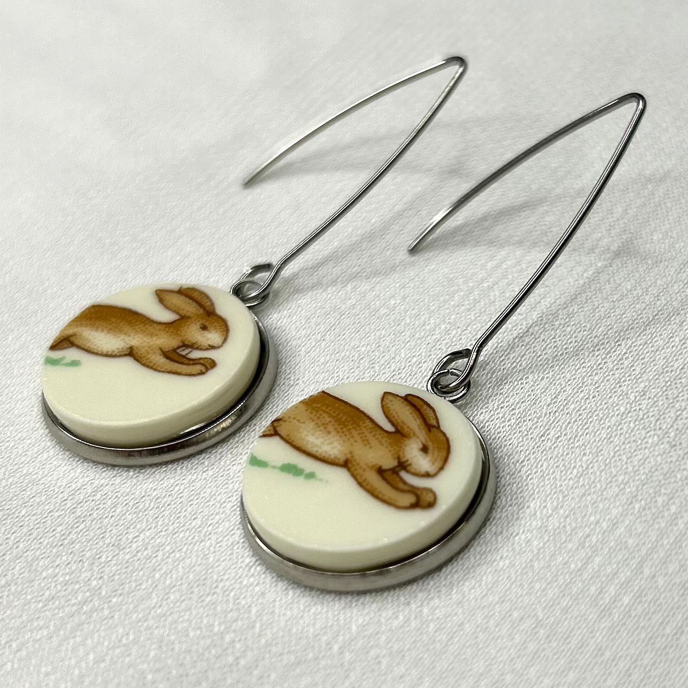 Bunnykins by Royal Doulton Hooks Dangly Earrings SM
