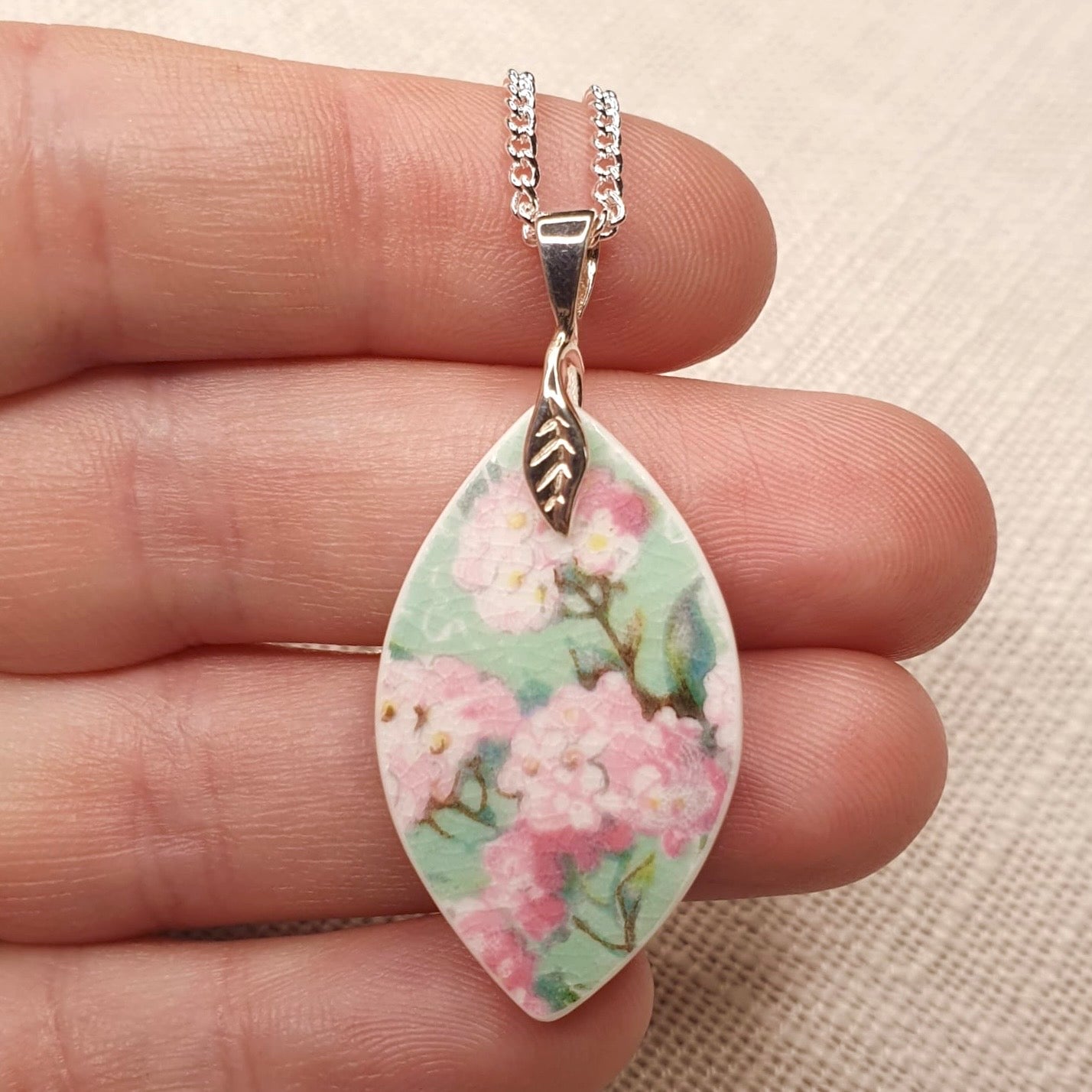 1935-45 Sterling Silver Shelley ‘Melody’ Pendant Necklace