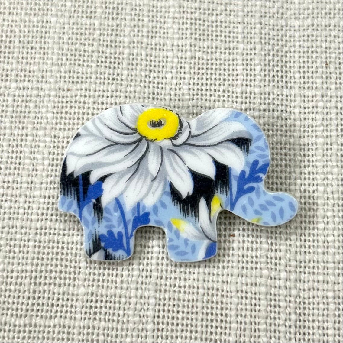 1950’s Shelley Elephant Brooch M