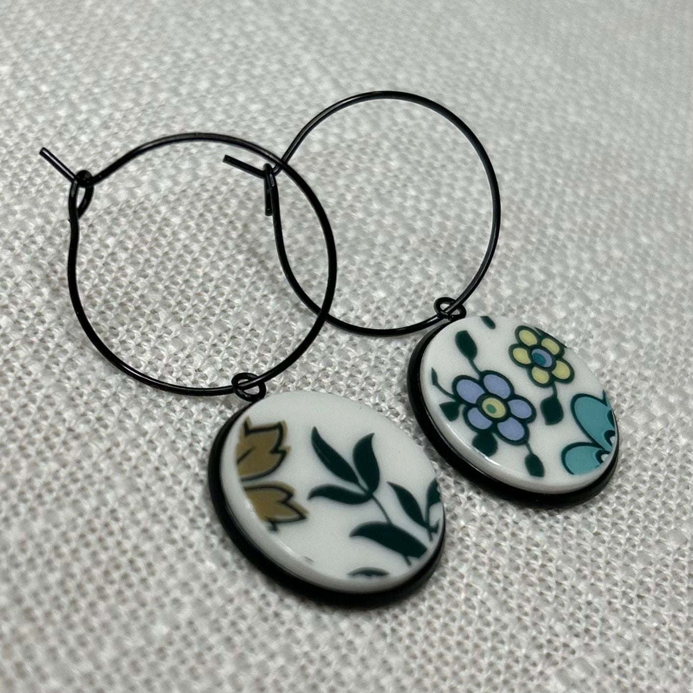 1960’s Royal Doulton Hoops Dangly Earrings BM