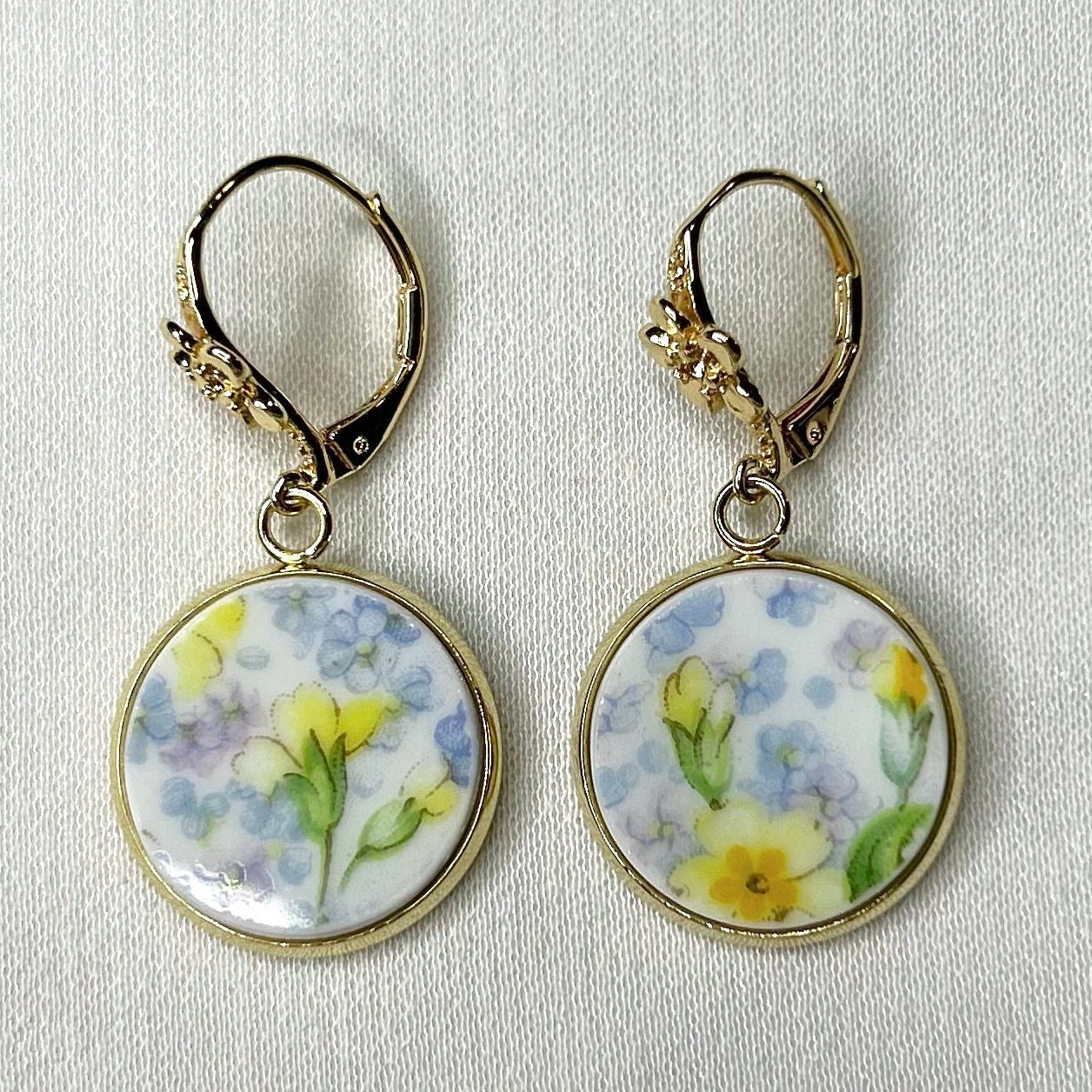 1925-45 Shelley ‘Primrose Chintz’ Leverback Dangly Earrings YM