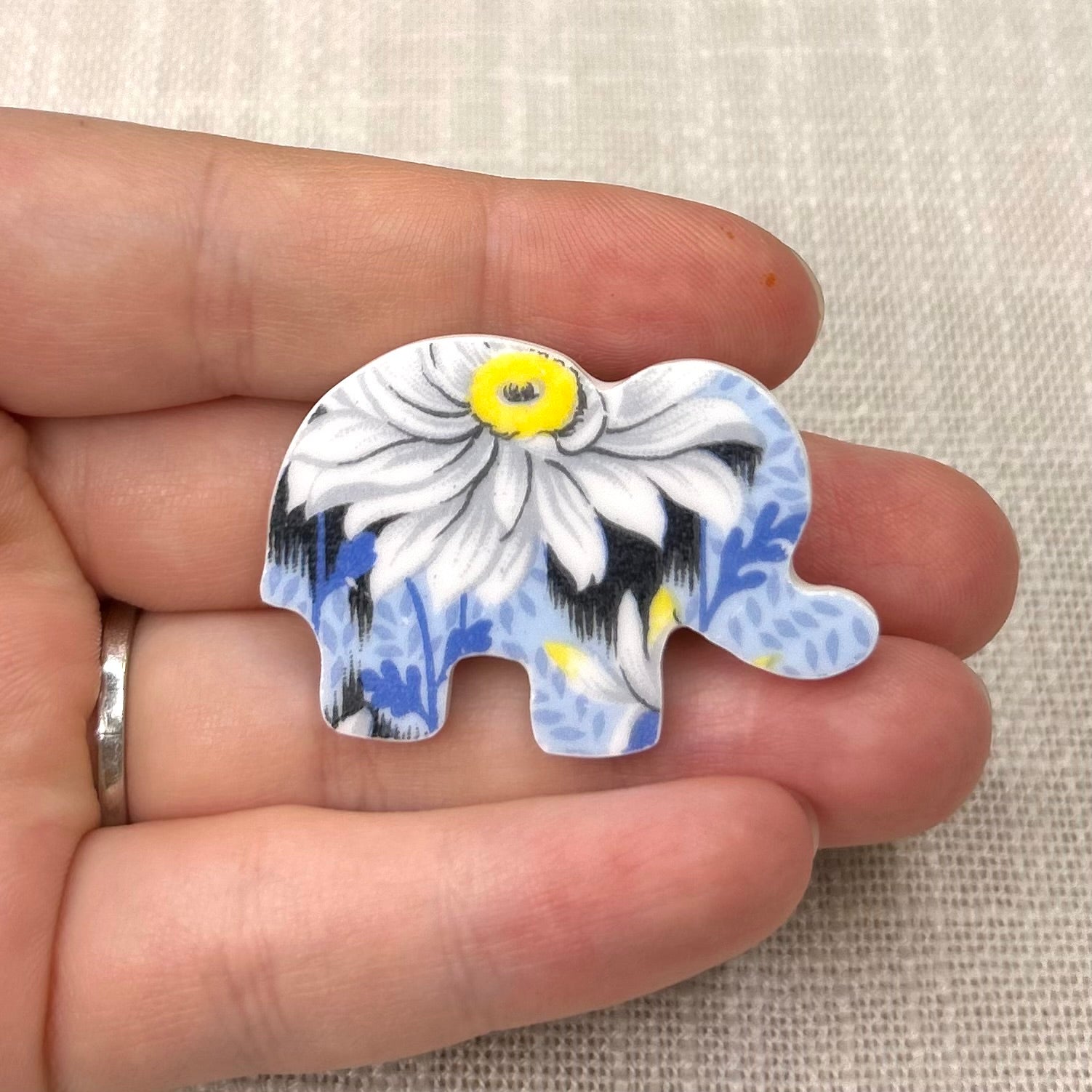 1950’s Shelley Elephant Brooch M