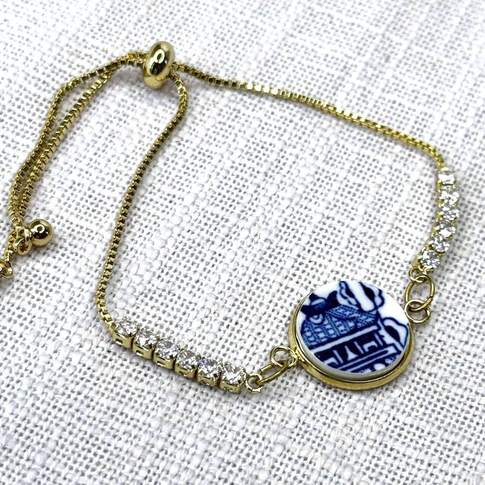 1960’s Churchill ‘Blue Willow’ Adjustable Bracelet Y