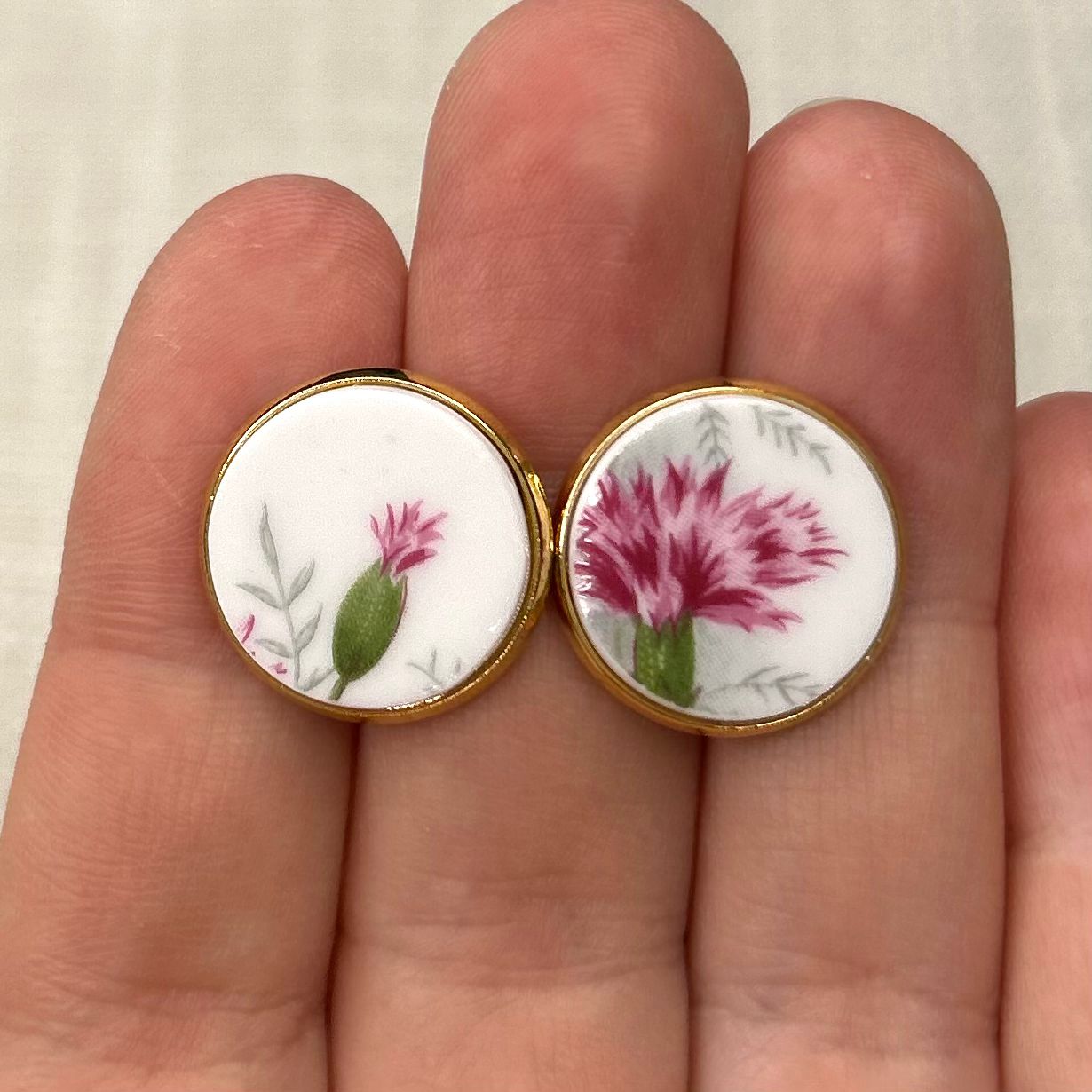 1950’s Queen Anne Studs YM