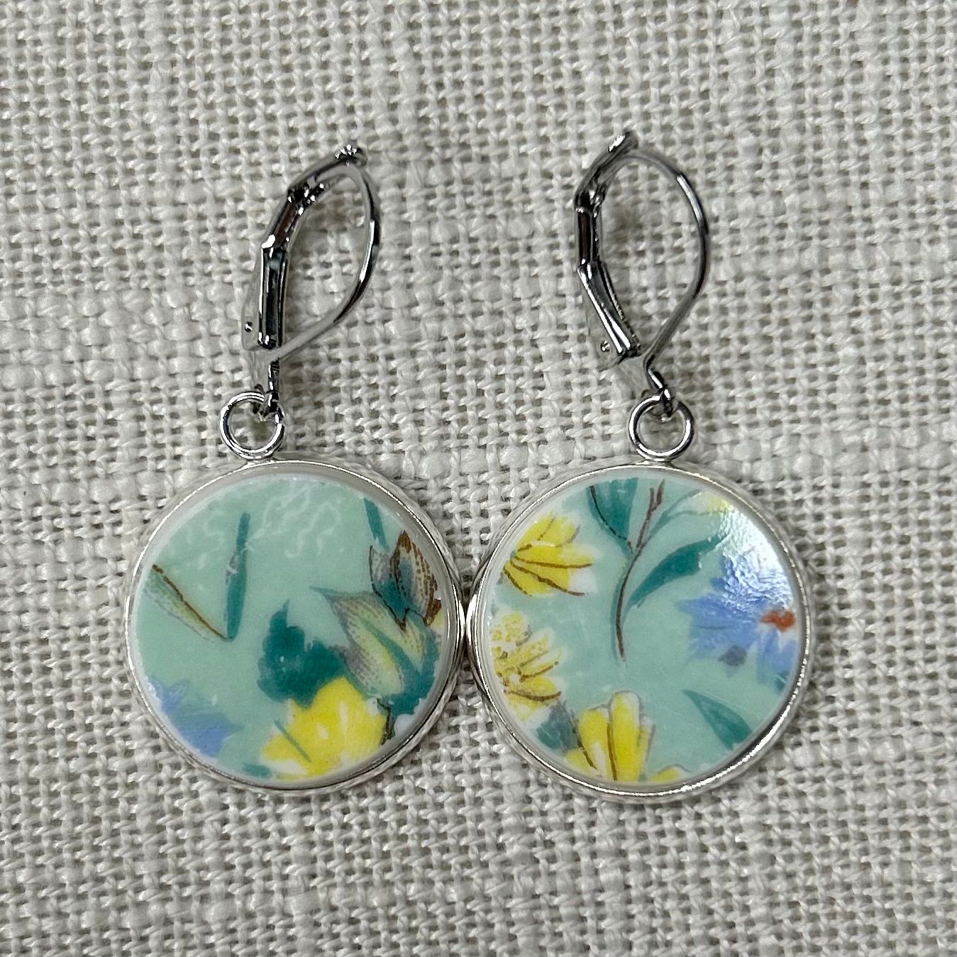 1935-45 Shelley ‘Melody’ Leverback Dangly Earrings SM