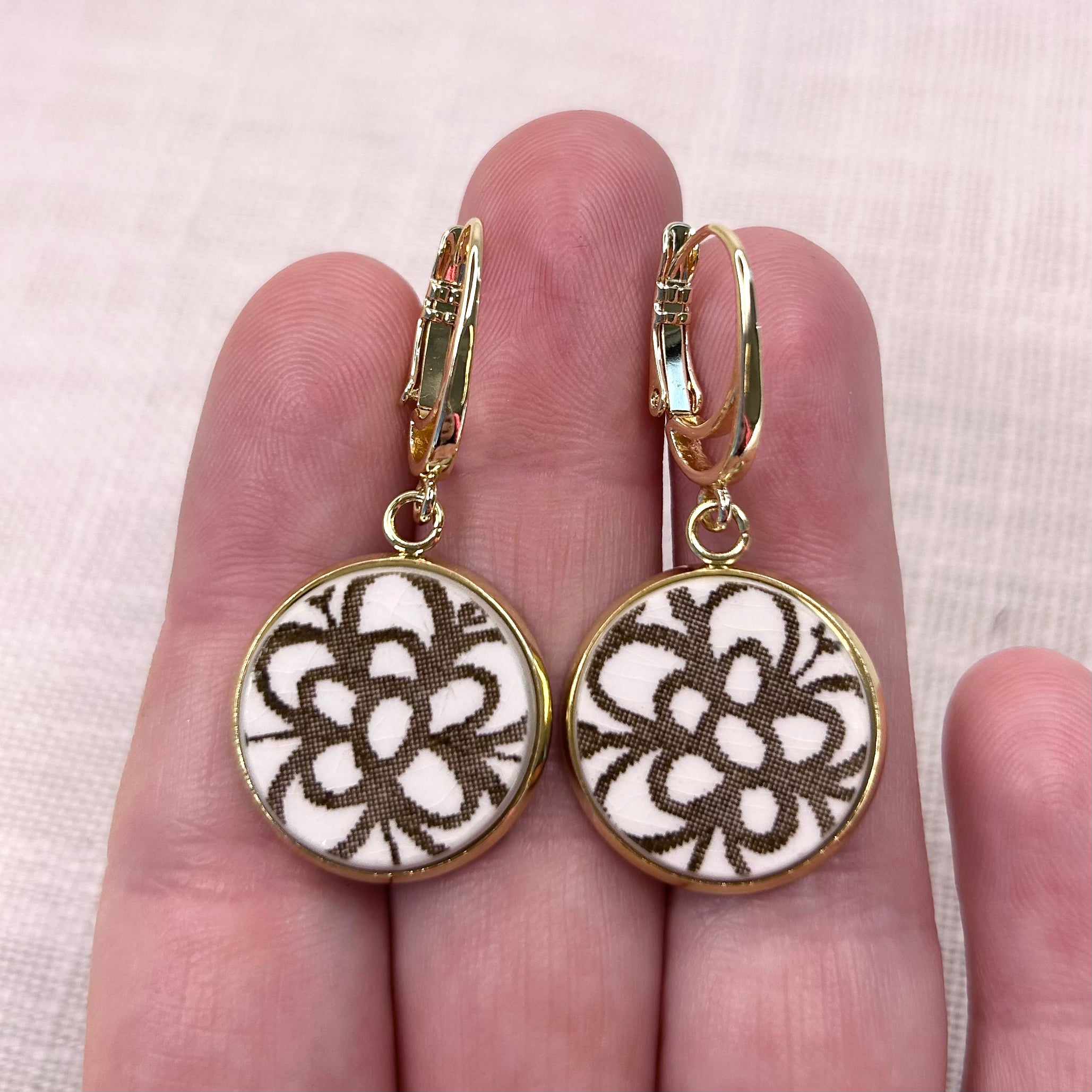 1960’s Johnson of Australia ‘Lotus’ Leverback Dangly Earrings Y